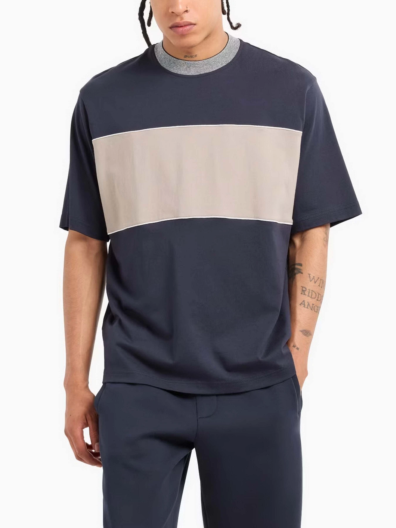 Футболки і поло Armani Exchange модель 6DZMJP-ZJ9JZ-1510 Футболки і поло Armani Exchange модель 6DZMJP-ZJ9JZ-1510 Фото