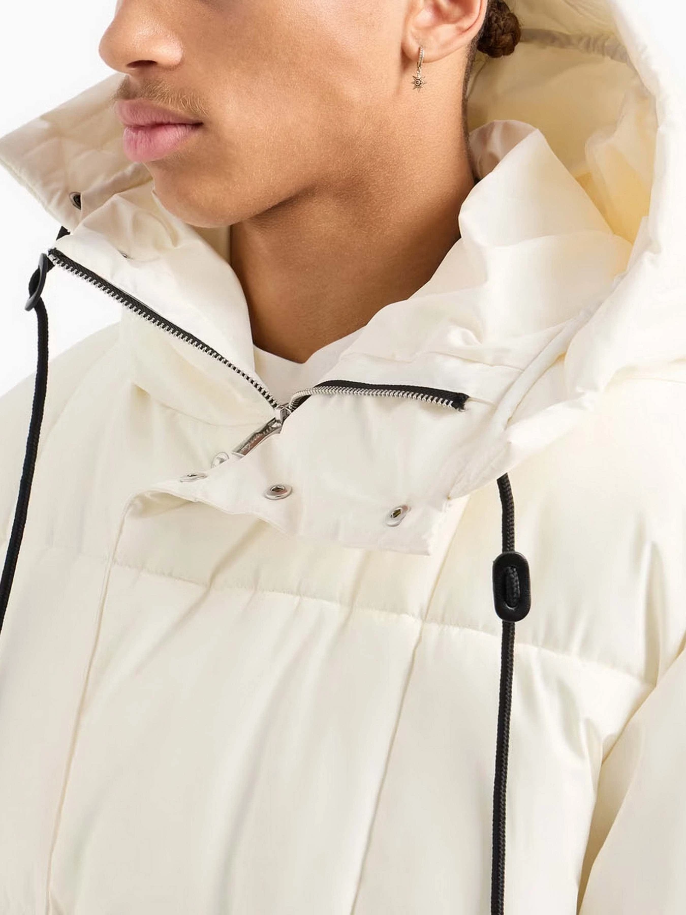 Куртки и дубленки Armani Exchange модель XM000021-AF10247-U0009 Куртки и дубленки Armani Exchange модель XM000021-AF10247-U0009 Фото