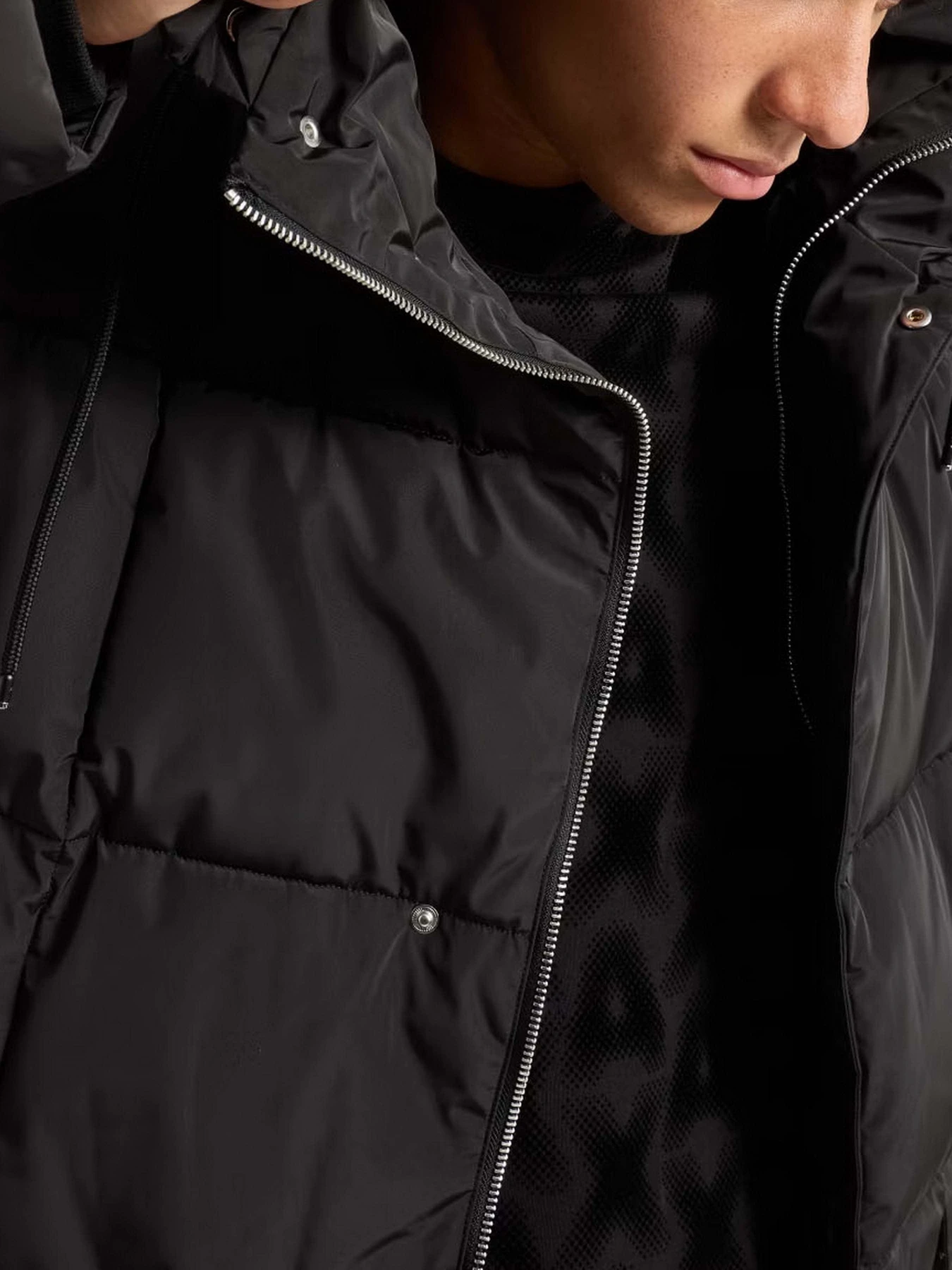 Куртки и дубленки Armani Exchange модель XM000021-AF10247-UC001 Куртки и дубленки Armani Exchange модель XM000021-AF10247-UC001 Фото