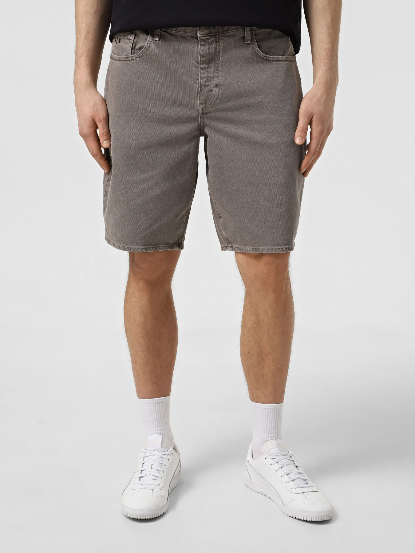 Шорты Armani Exchange модель XM000073-AF13099-U8080 Шорты Armani Exchange модель XM000073-AF13099-U8080 Фото