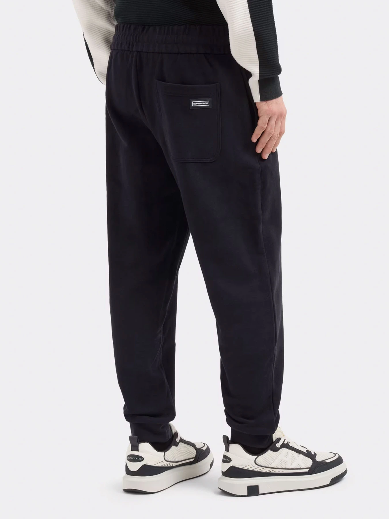 Брюки Armani Exchange модель XM000292-AF12656-UB101 Брюки Armani Exchange модель XM000292-AF12656-UB101 Фото