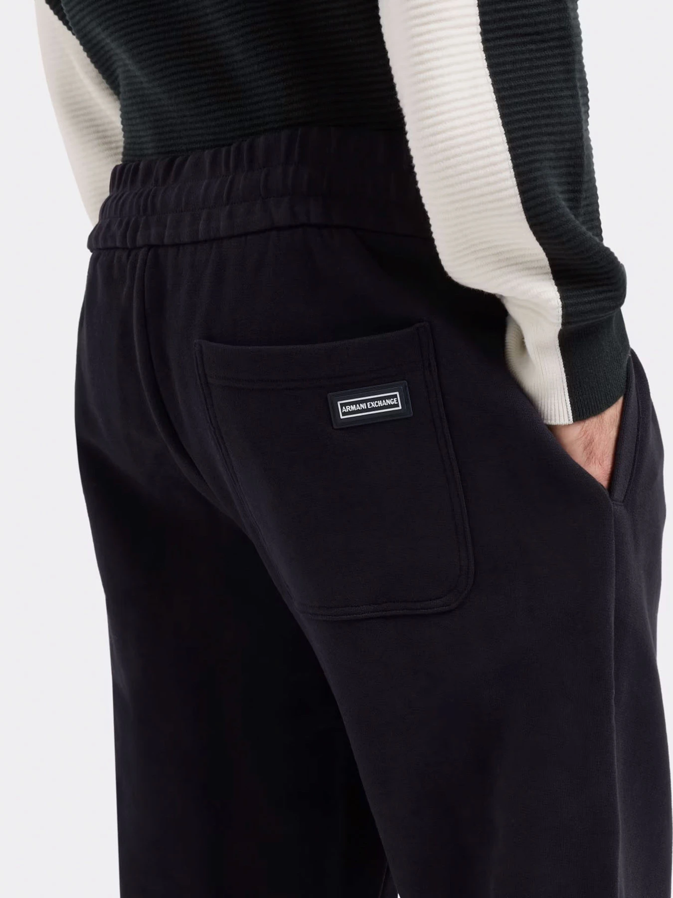 Брюки Armani Exchange модель XM000292-AF12656-UB101 Брюки Armani Exchange модель XM000292-AF12656-UB101 Фото