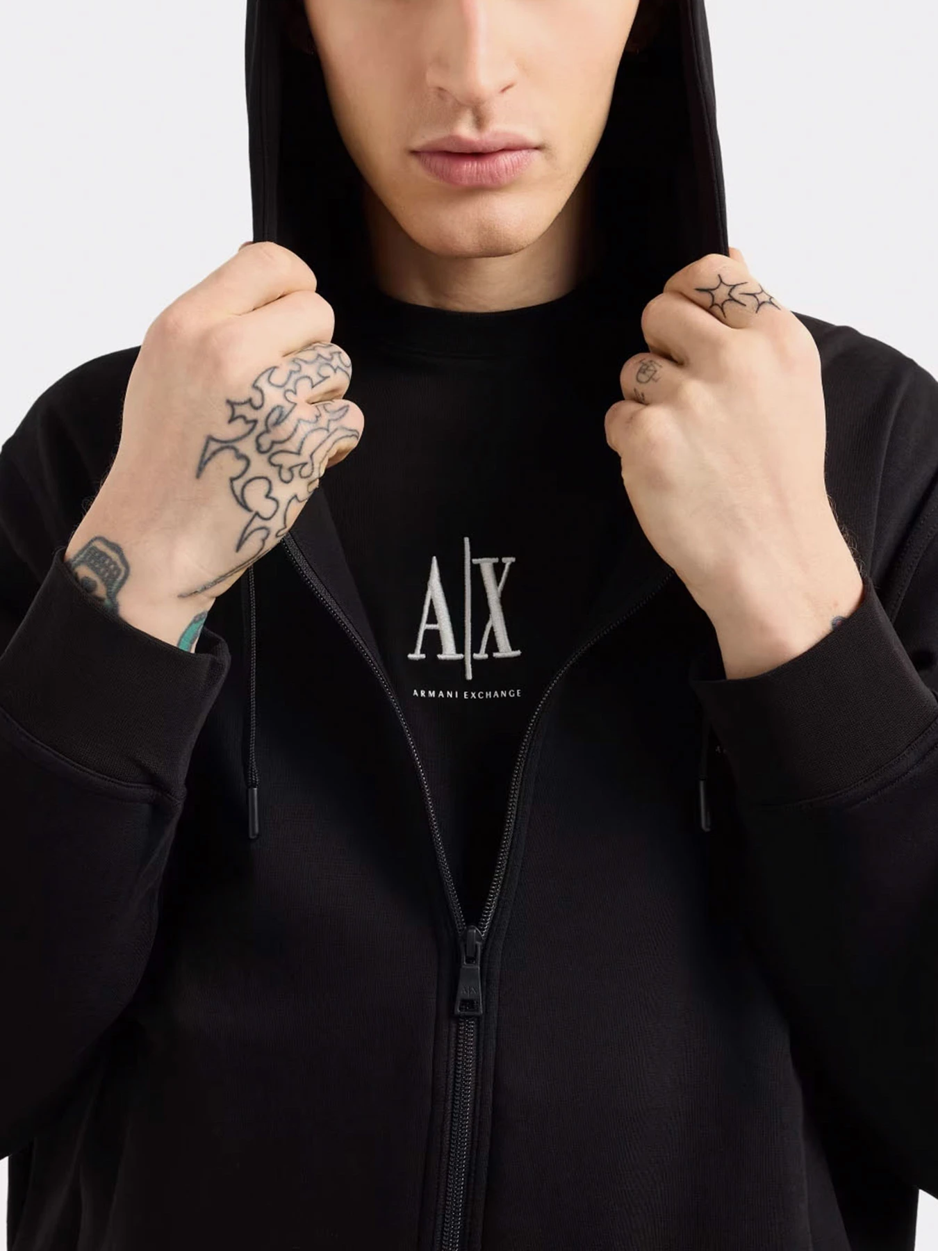 Худи и свитшоты Armani Exchange модель XM000371-AF10818-UC001 Фото