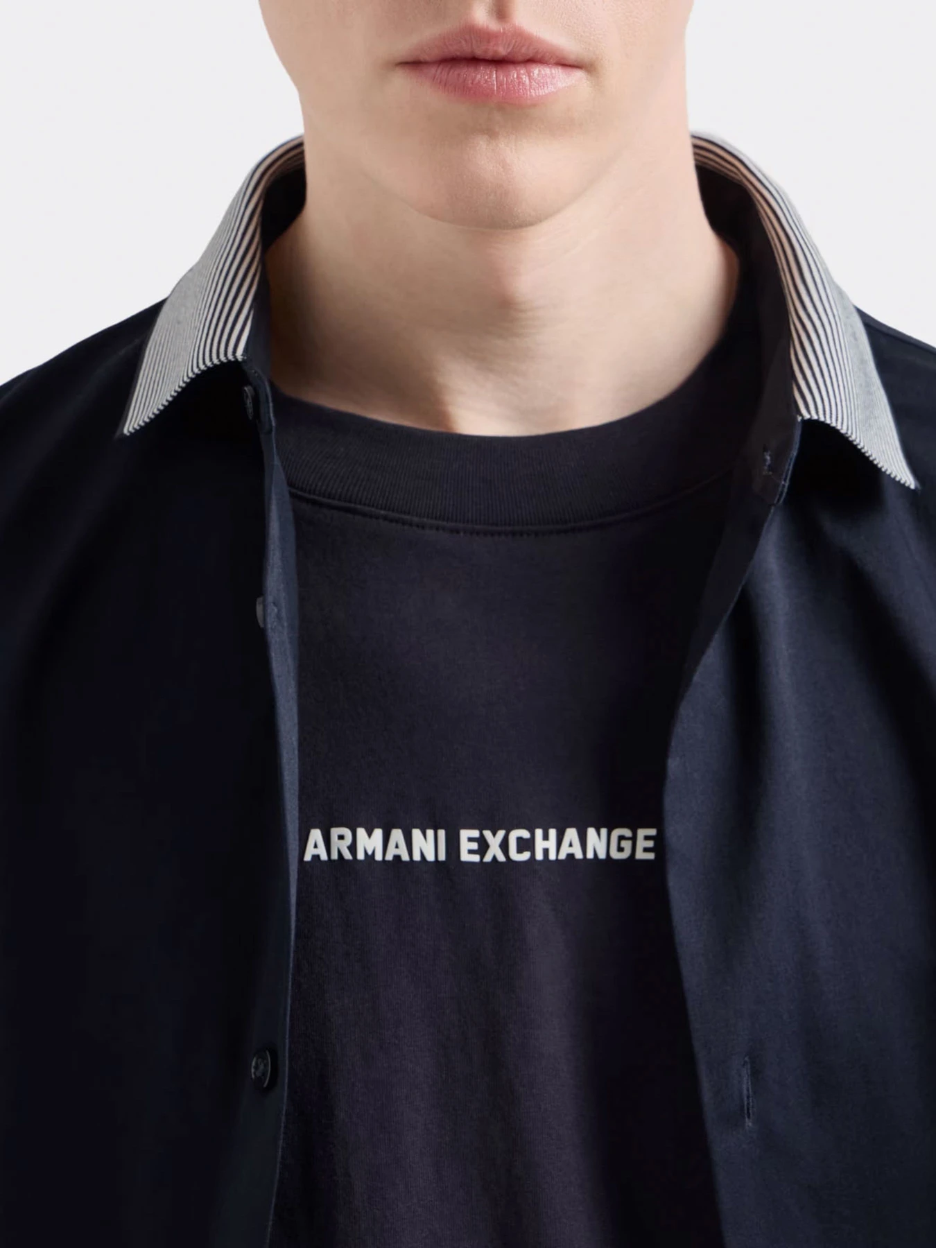 Футболки и поло Armani Exchange модель XM000588-AF12308-UB101 Футболки и поло Armani Exchange модель XM000588-AF12308-UB101 Фото