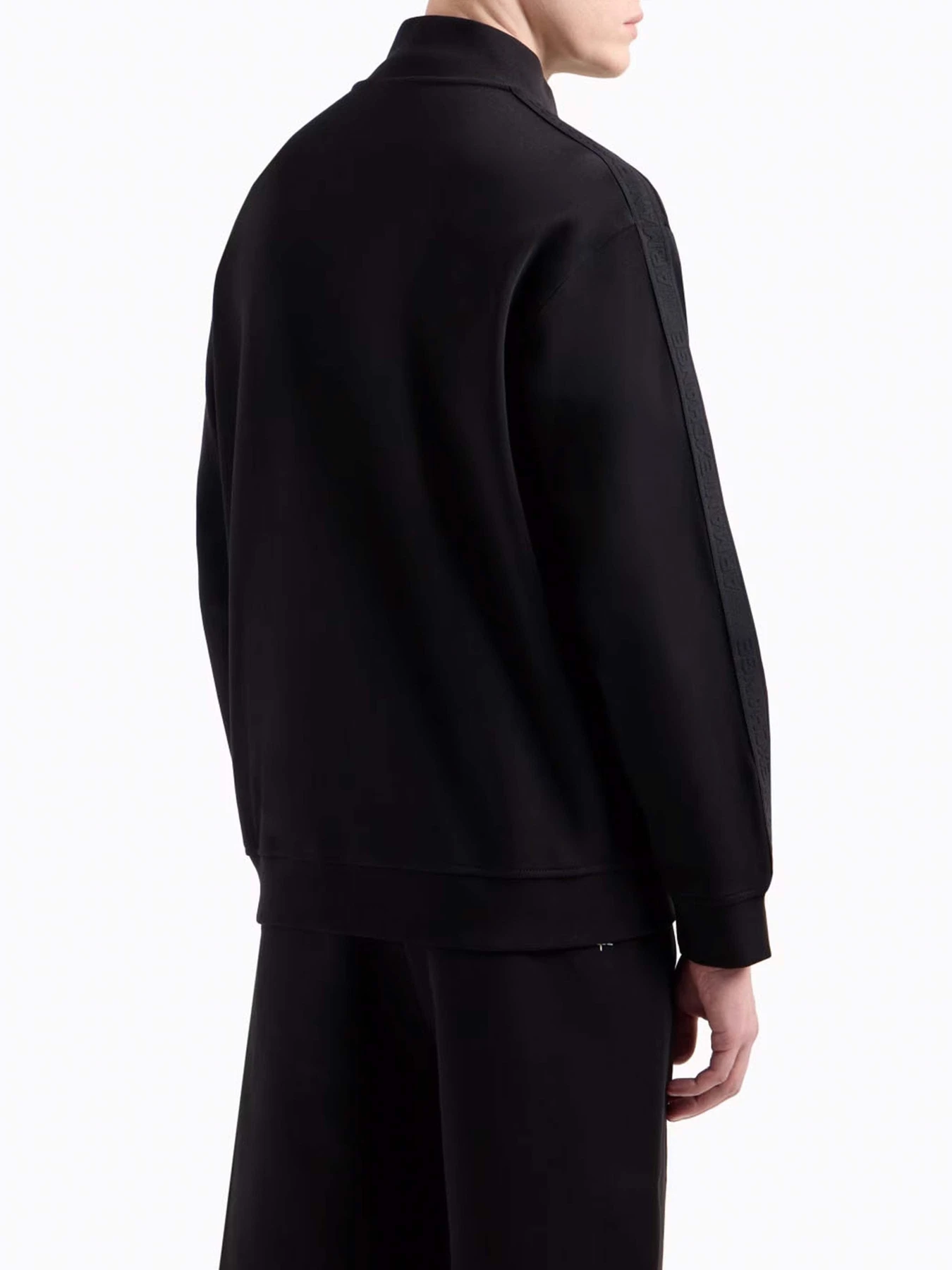 Худи и свитшоты Armani Exchange модель XM000311-AF10365-UC001 Худи и свитшоты Armani Exchange модель XM000311-AF10365-UC001 Фото