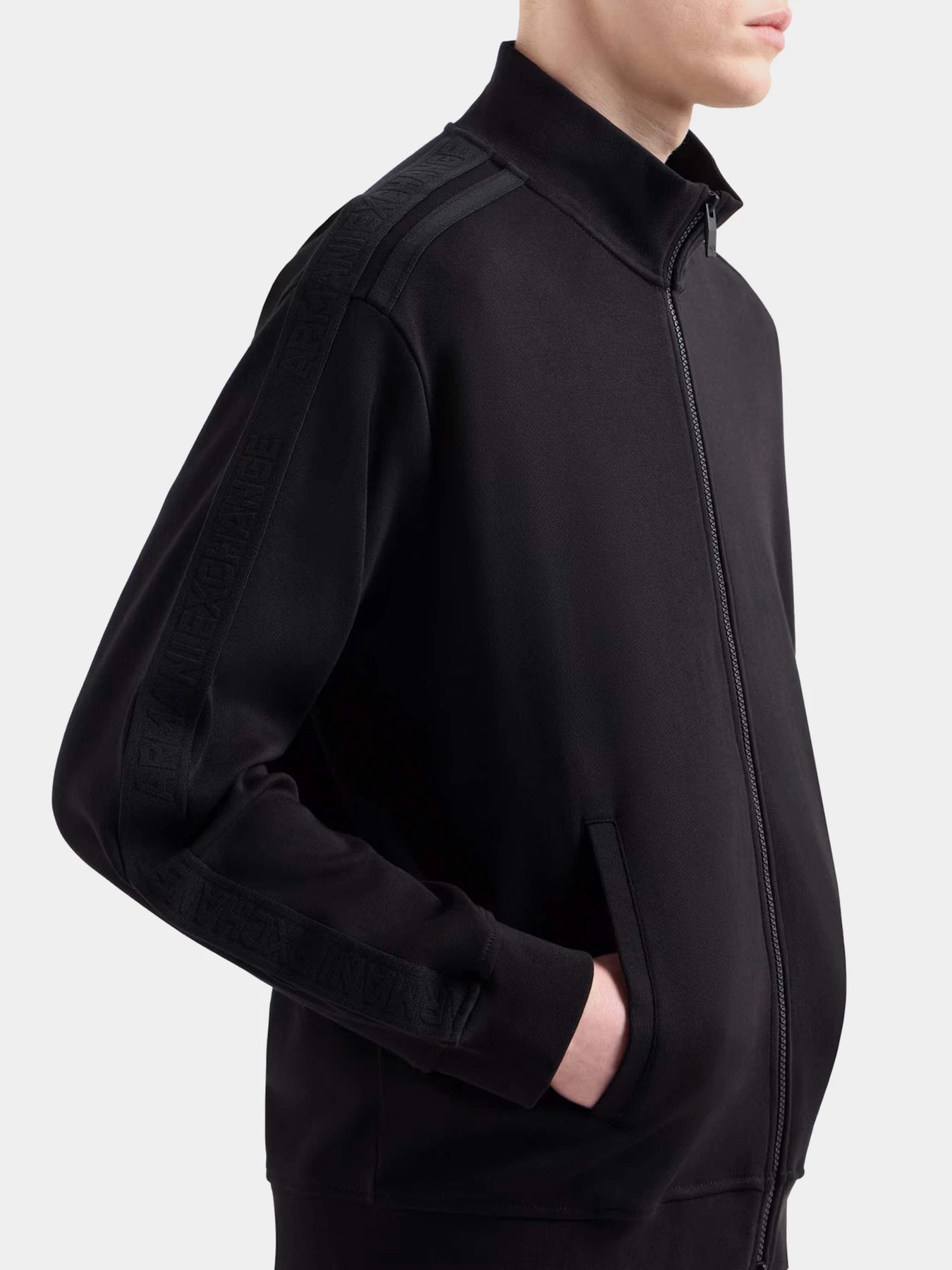 Худи и свитшоты Armani Exchange модель XM000311-AF10365-UC001 Худи и свитшоты Armani Exchange модель XM000311-AF10365-UC001 Фото