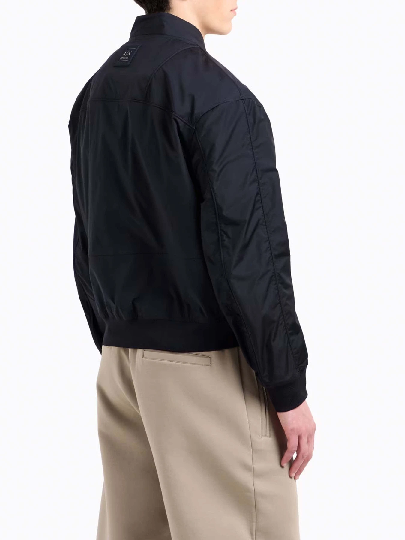 Куртки и дубленки Armani Exchange модель XM000344-AF12283-UB101 Куртки и дубленки Armani Exchange модель XM000344-AF12283-UB101 Фото
