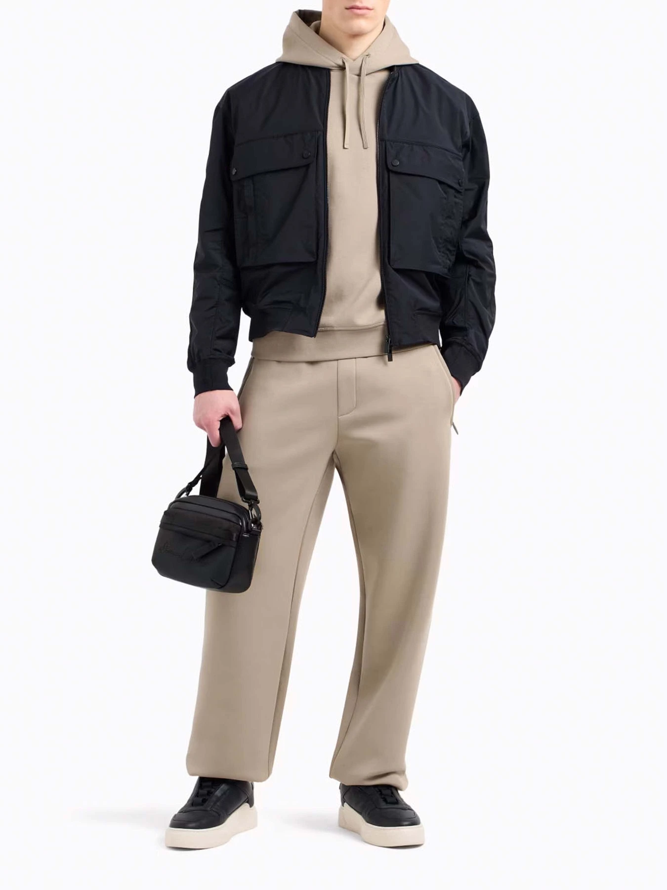 Куртки и дубленки Armani Exchange модель XM000344-AF12283-UB101 Куртки и дубленки Armani Exchange модель XM000344-AF12283-UB101 Фото