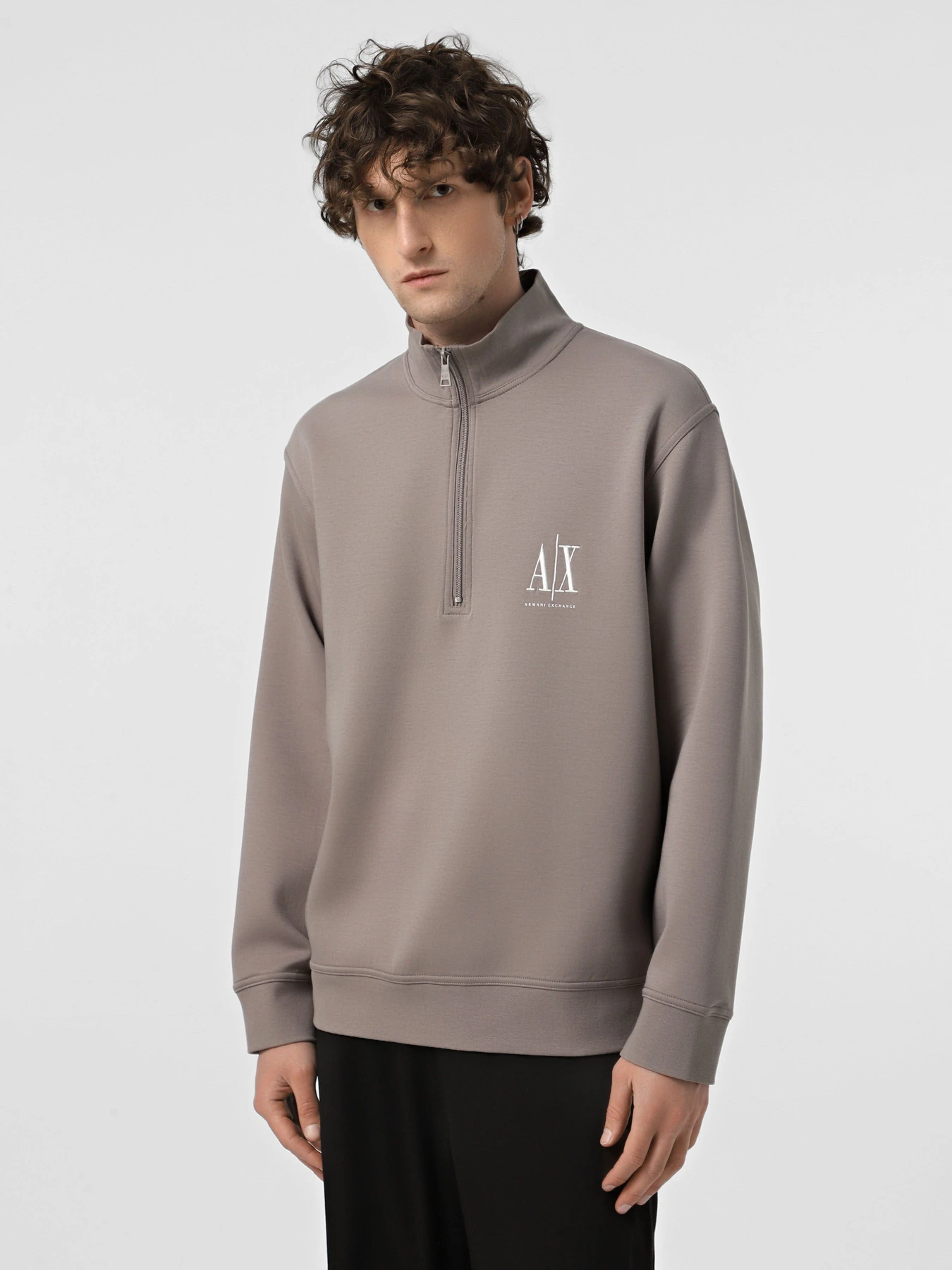 Худи и свитшоты Armani Exchange модель XM000370-AF10818-U6107 Худи и свитшоты Armani Exchange модель XM000370-AF10818-U6107 Фото