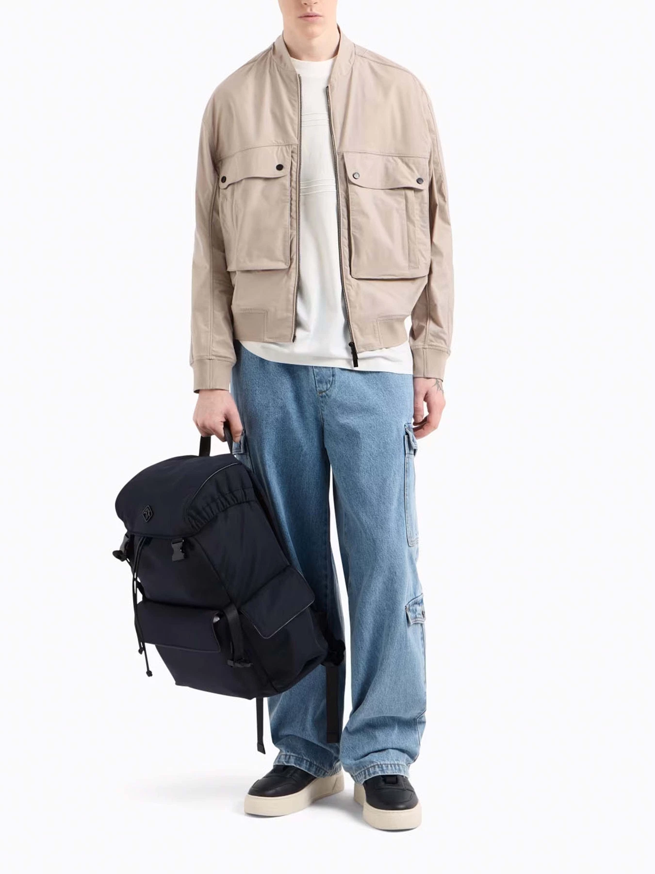 Джинсы Armani Exchange модель XM000384-AF13367-MB003 Джинсы Armani Exchange модель XM000384-AF13367-MB003 Фото