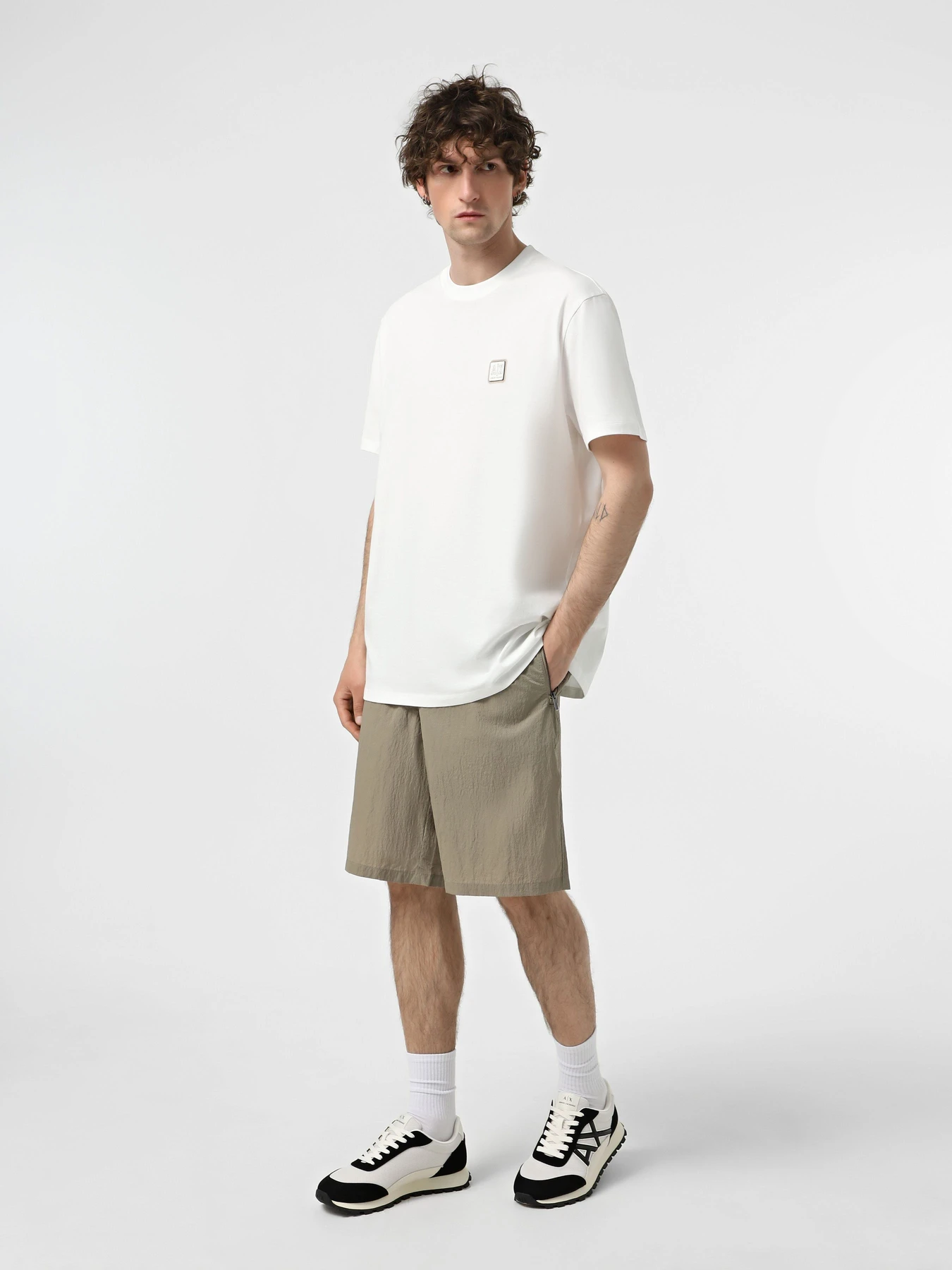 Шорты Armani Exchange модель XM000437-AF13138-U6167 Шорты Armani Exchange модель XM000437-AF13138-U6167 Фото