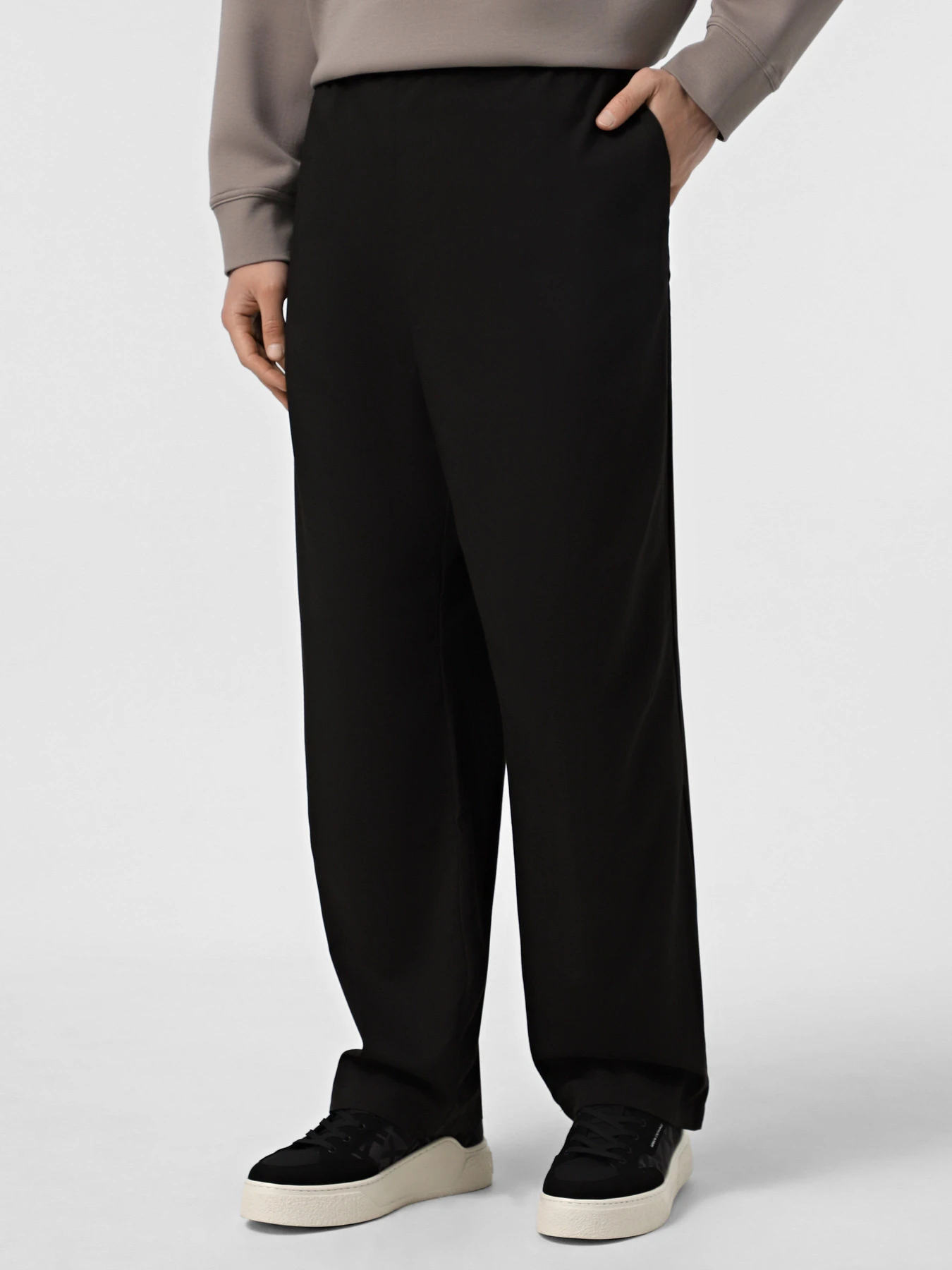 Брюки Armani Exchange модель XM000439-AF13076-UC001 Брюки Armani Exchange модель XM000439-AF13076-UC001 Фото