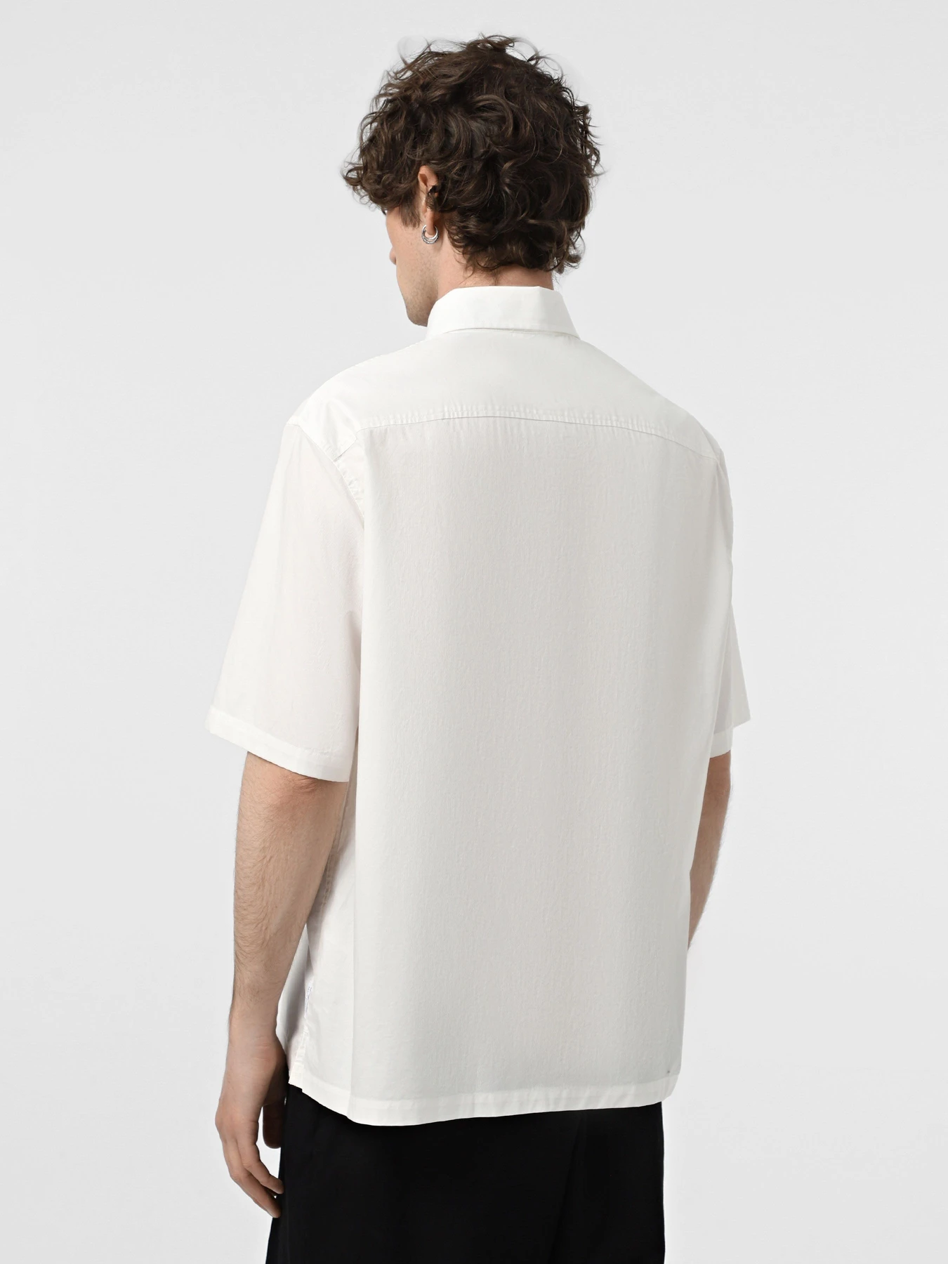 Сорочки Armani Exchange модель XM000449-AF13167-U0009 Сорочки Armani Exchange модель XM000449-AF13167-U0009 Фото