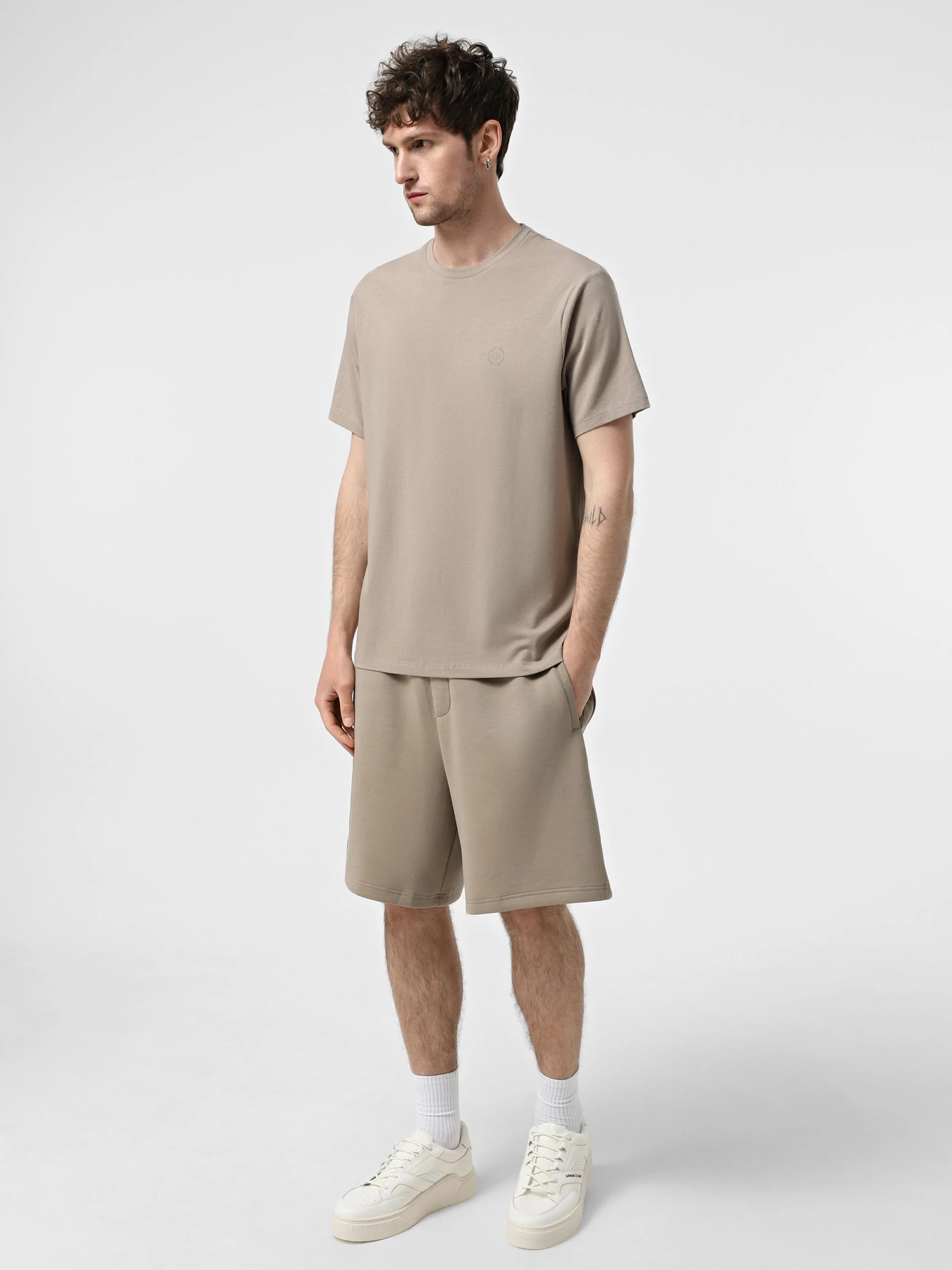Футболки і поло Armani Exchange модель 8NZT84-Z8M9Z-U6167 Фото