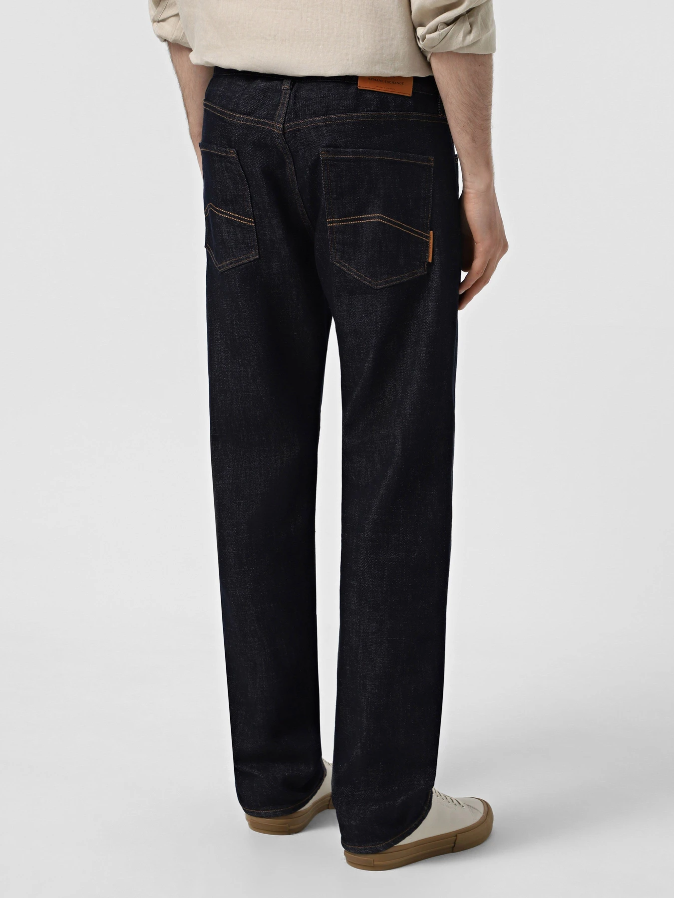 Джинсы Armani Exchange модель XM000069-AF12284-MB001 Джинсы Armani Exchange модель XM000069-AF12284-MB001 Фото