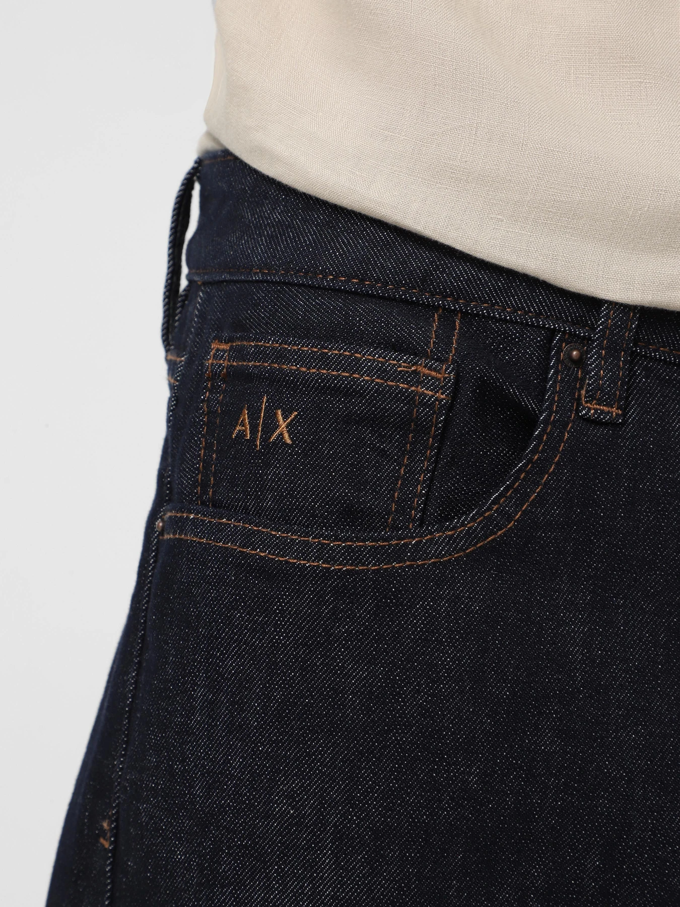 Джинсы Armani Exchange модель XM000069-AF12284-MB001 Джинсы Armani Exchange модель XM000069-AF12284-MB001 Фото