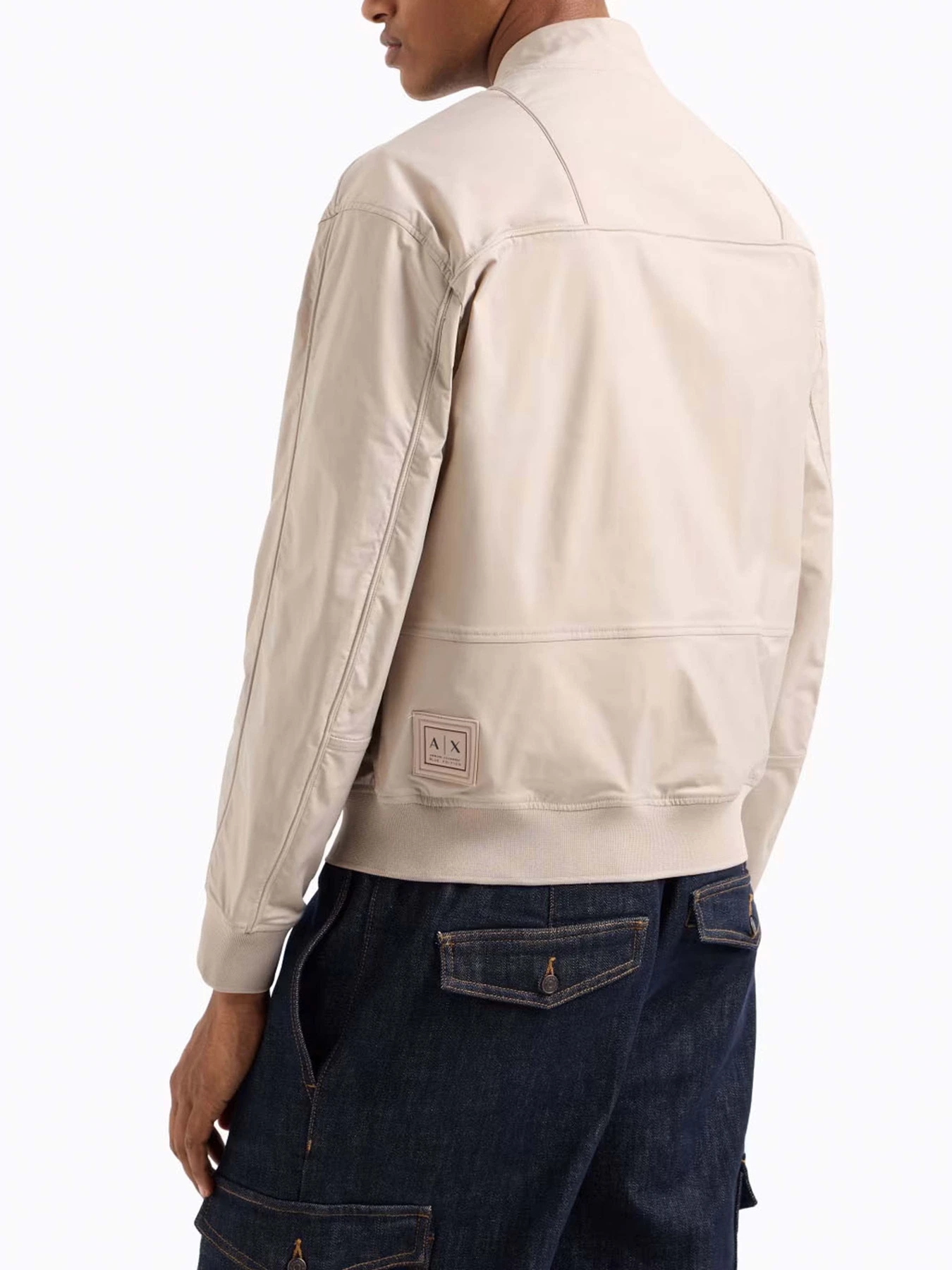 Куртки и дубленки Armani Exchange модель XM000344-AF12283-U6154 Фото