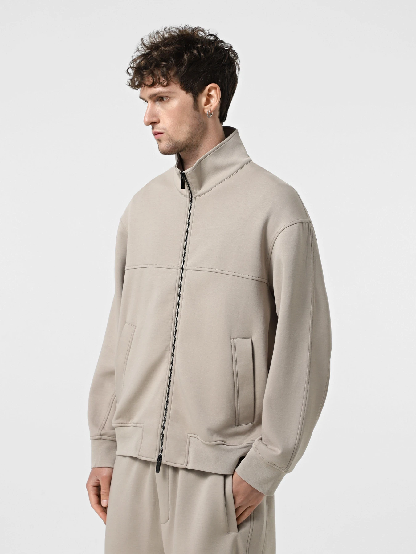 Худи и свитшоты Armani Exchange модель XM000351-AF10818-U6154 Худи и свитшоты Armani Exchange модель XM000351-AF10818-U6154 Фото