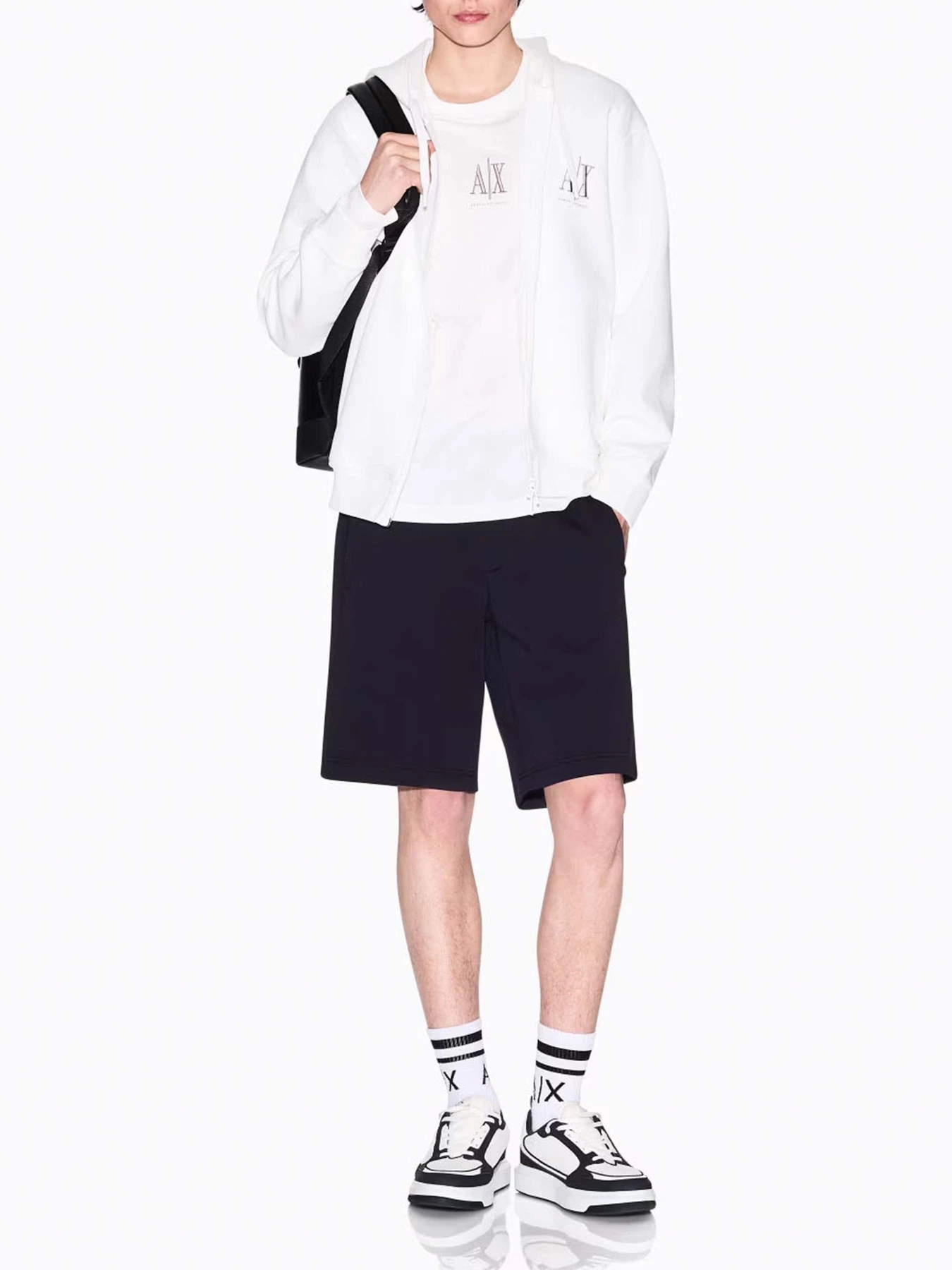 Шорты Armani Exchange модель XM000372-AF10818-UB101 Фото