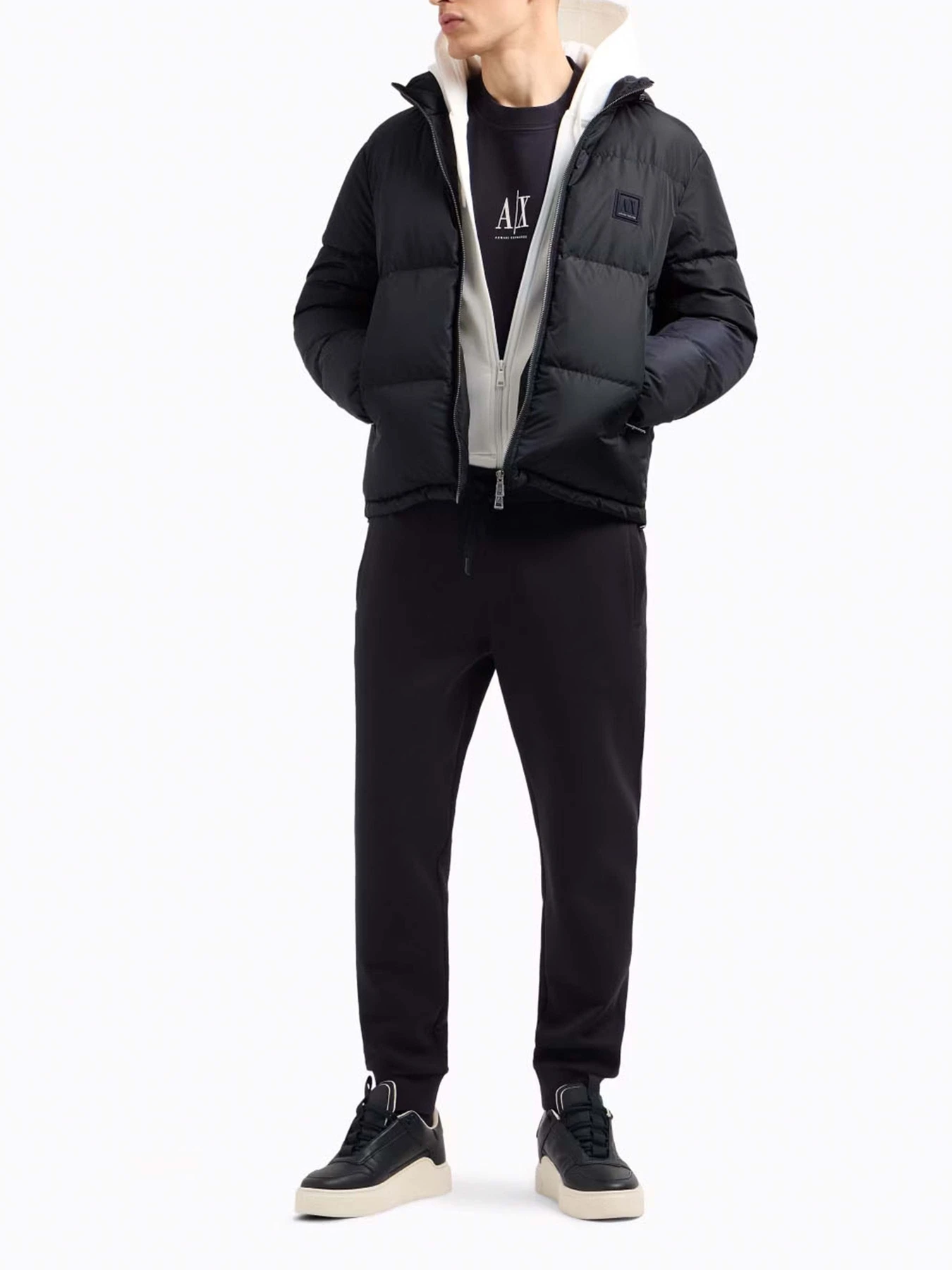Брюки Armani Exchange модель XM000373-AF10818-UB101 Брюки Armani Exchange модель XM000373-AF10818-UB101 Фото