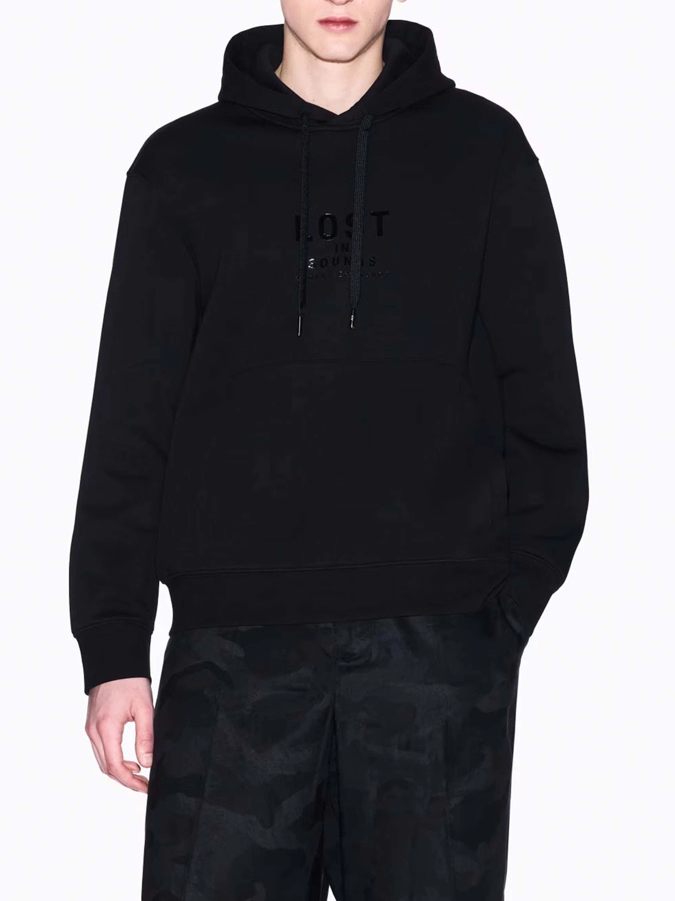 Худі та світшоти Armani Exchange модель XM000490-AF13047-UC001 Худі та світшоти Armani Exchange модель XM000490-AF13047-UC001 Фото