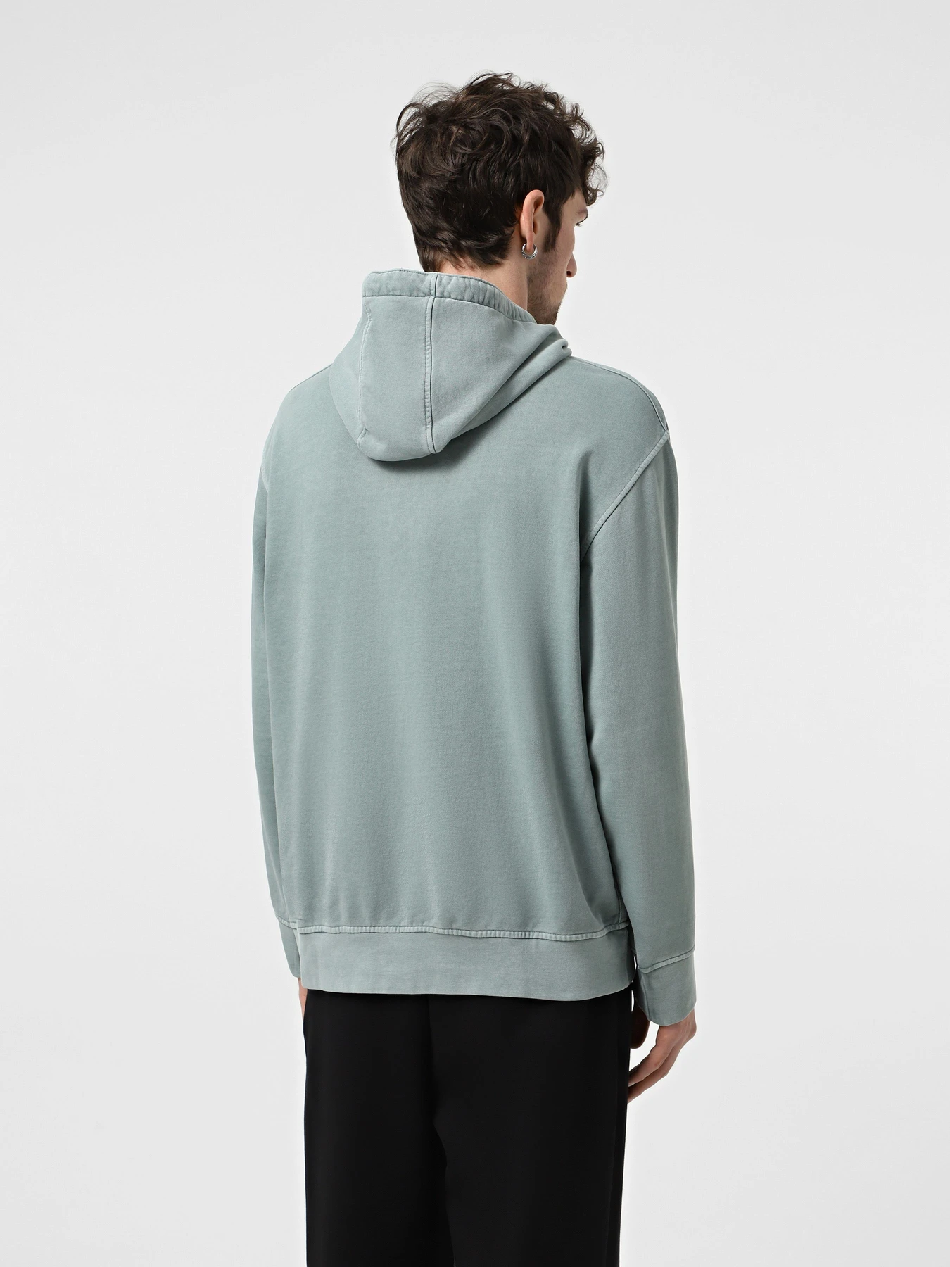 Худи и свитшоты Armani Exchange модель XM000507-AF13050-U9212 Худи и свитшоты Armani Exchange модель XM000507-AF13050-U9212 Фото