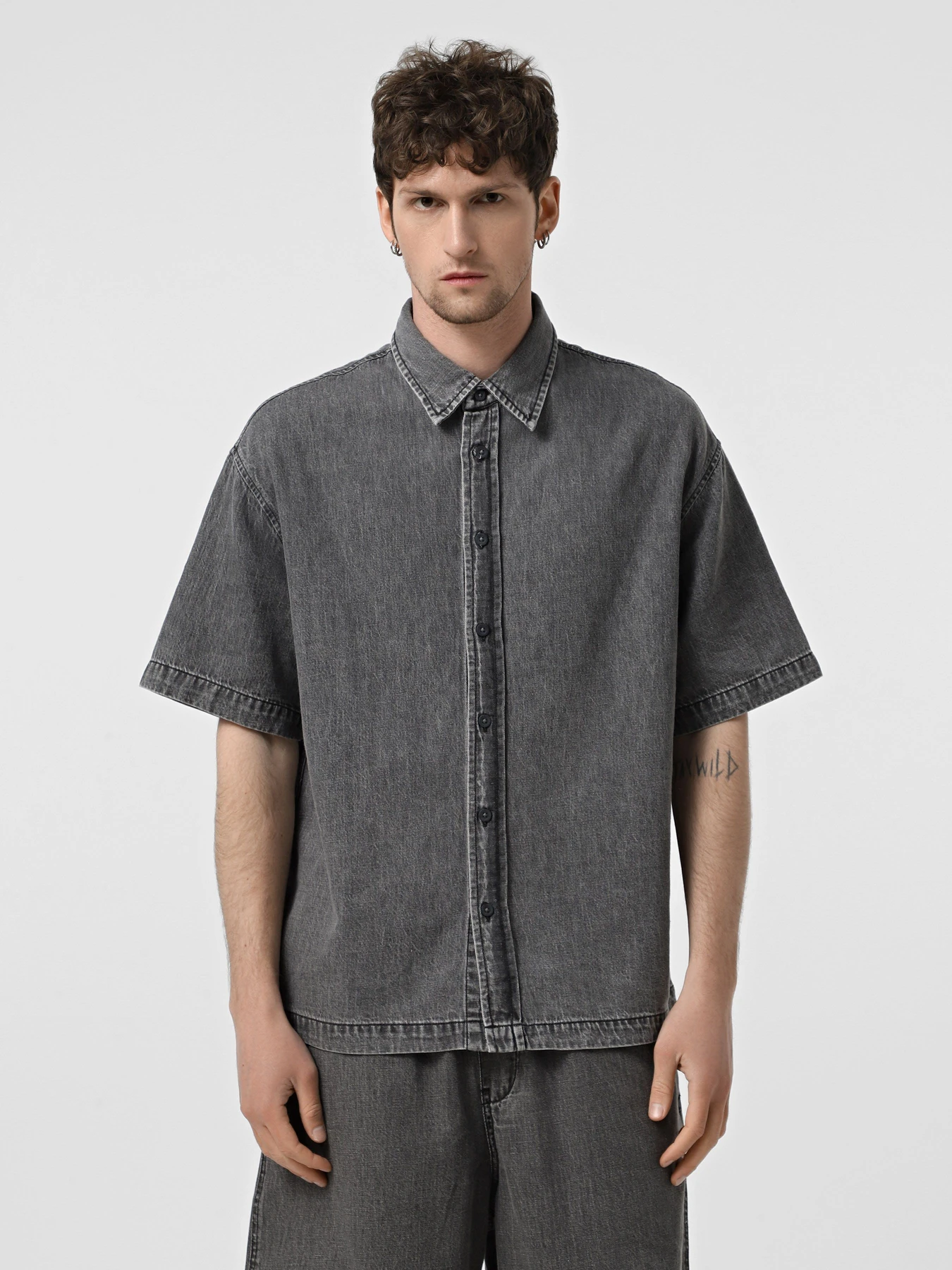 Сорочки Armani Exchange модель XM000622-AF14943-M8088 Сорочки Armani Exchange модель XM000622-AF14943-M8088 Фото