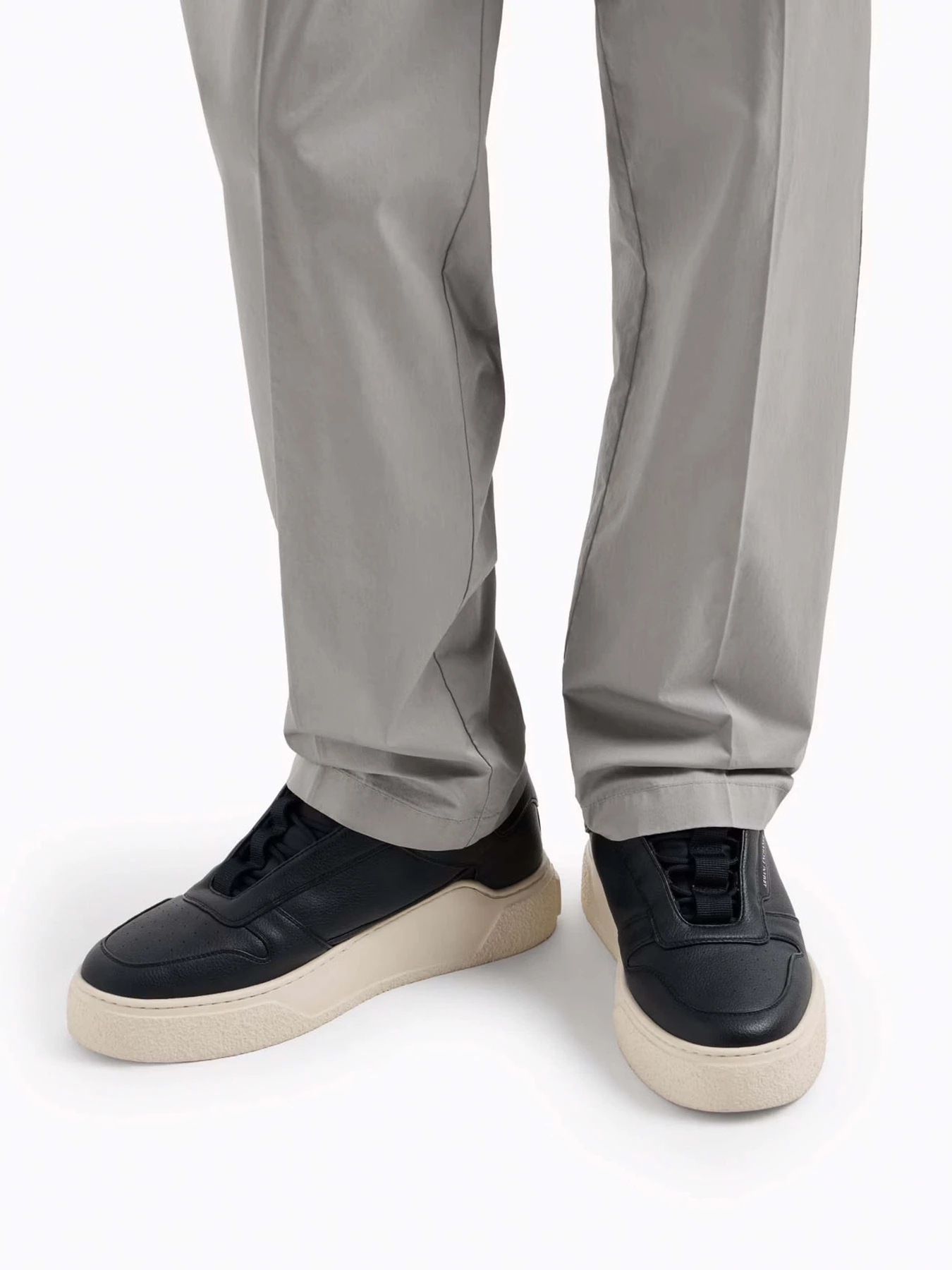 Брюки Armani Exchange модель XM000630-AF11882-U8051 Фото