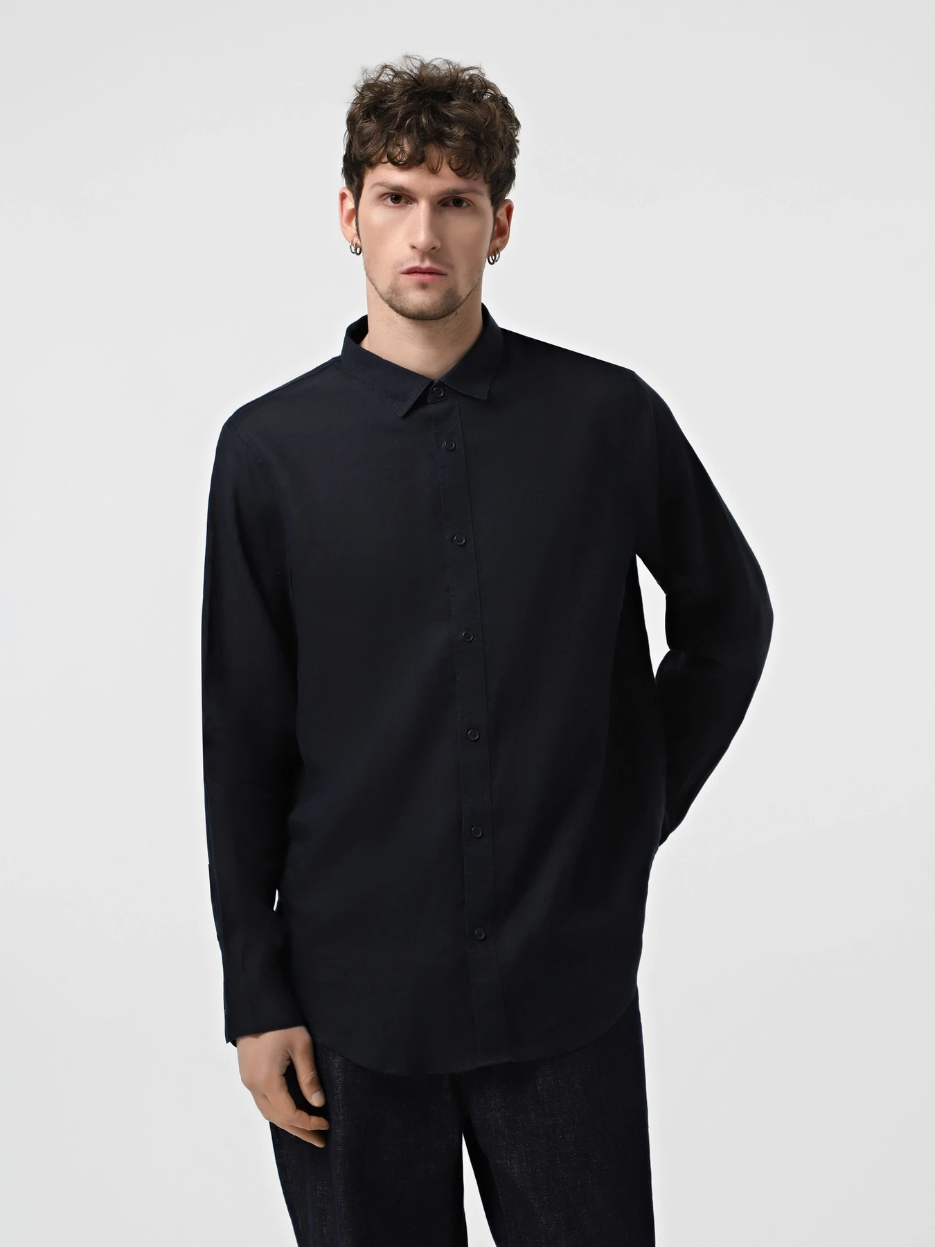 Сорочки Armani Exchange модель XM001221-AF14619-UB101 Сорочки Armani Exchange модель XM001221-AF14619-UB101 Фото