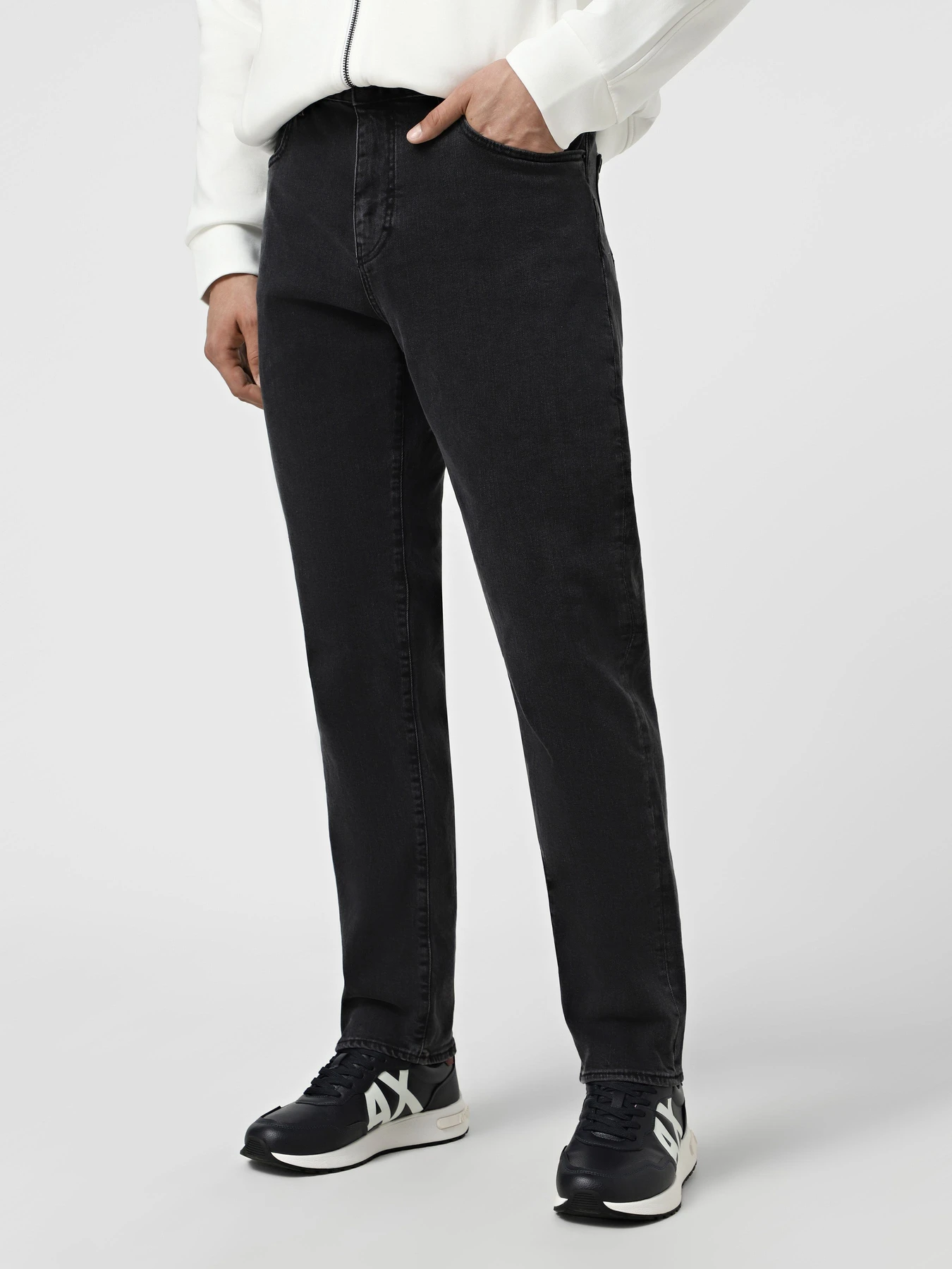 Джинси Armani Exchange модель XM000049-AF14604-M8088 Джинси Armani Exchange модель XM000049-AF14604-M8088 Фото
