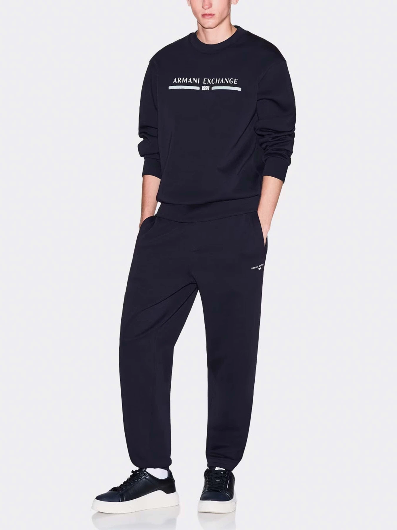 Худи и свитшоты Armani Exchange модель XM000982-AF10818-UB101 Худи и свитшоты Armani Exchange модель XM000982-AF10818-UB101 Фото