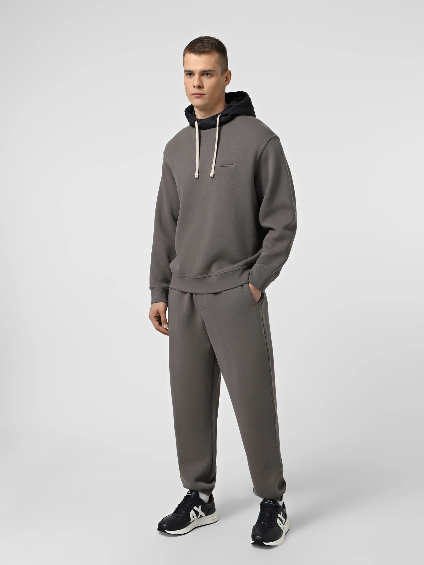 Штани Armani Exchange модель XM001347-AF16222-U8092 Штани Armani Exchange модель XM001347-AF16222-U8092 Фото