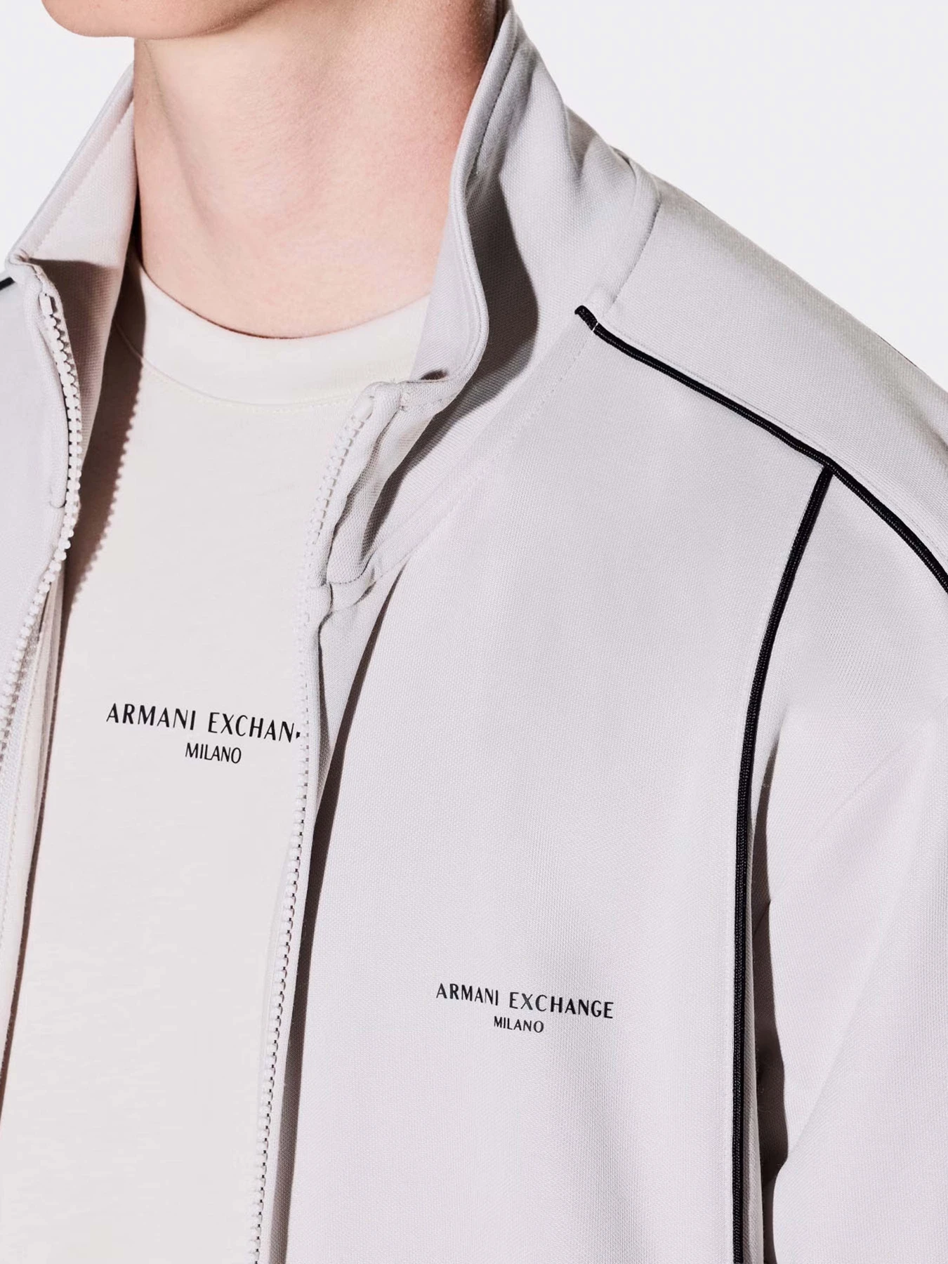 Футболки и поло Armani Exchange модель XM001360-AF10358-U1013 Фото