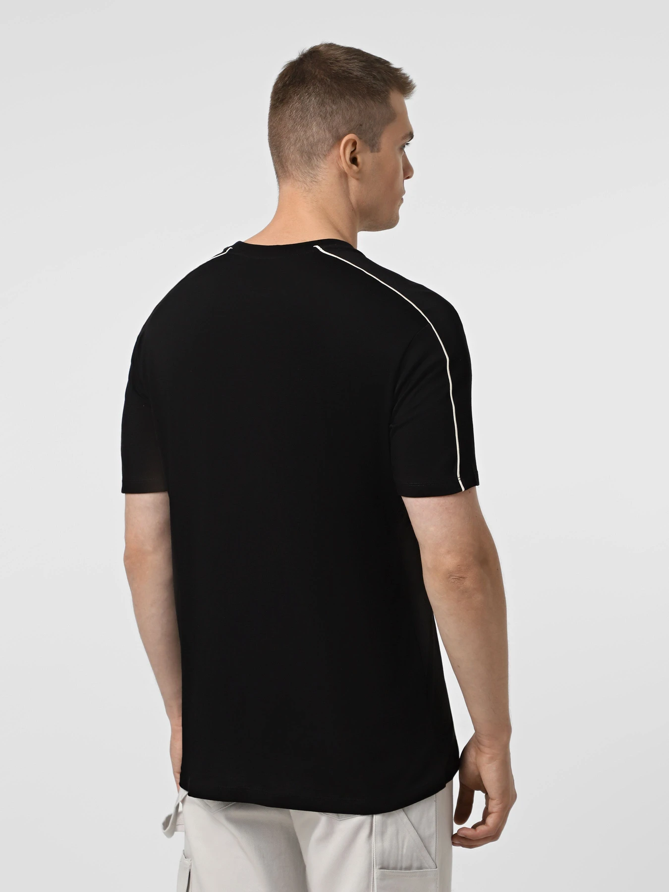 Футболки и поло Armani Exchange модель XM001360-AF10358-UC001 Футболки и поло Armani Exchange модель XM001360-AF10358-UC001 Фото