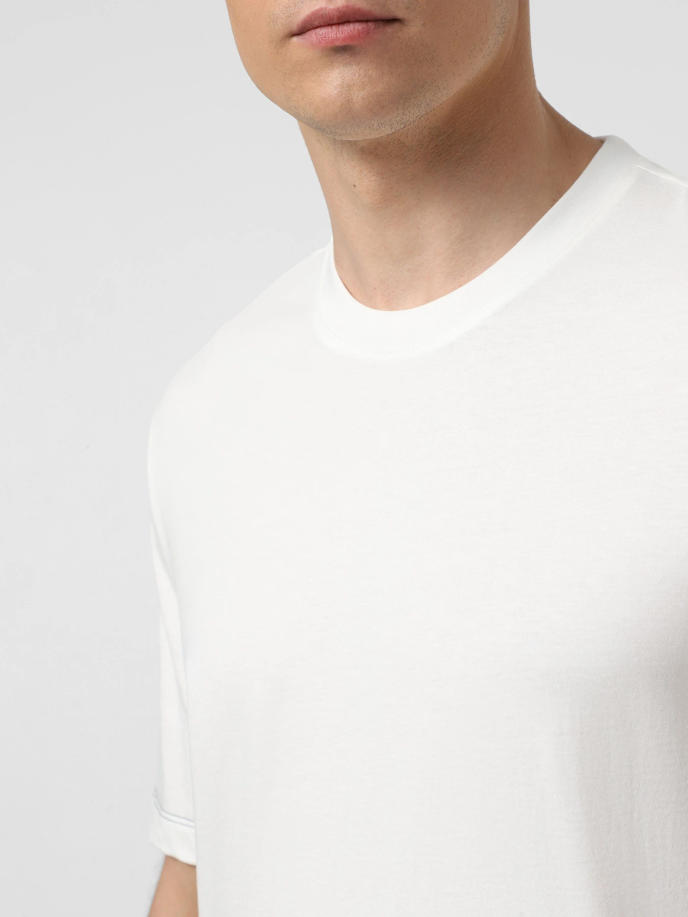 Футболки и поло Armani Exchange модель XM001665-AF12308-U0009 Футболки и поло Armani Exchange модель XM001665-AF12308-U0009 Фото