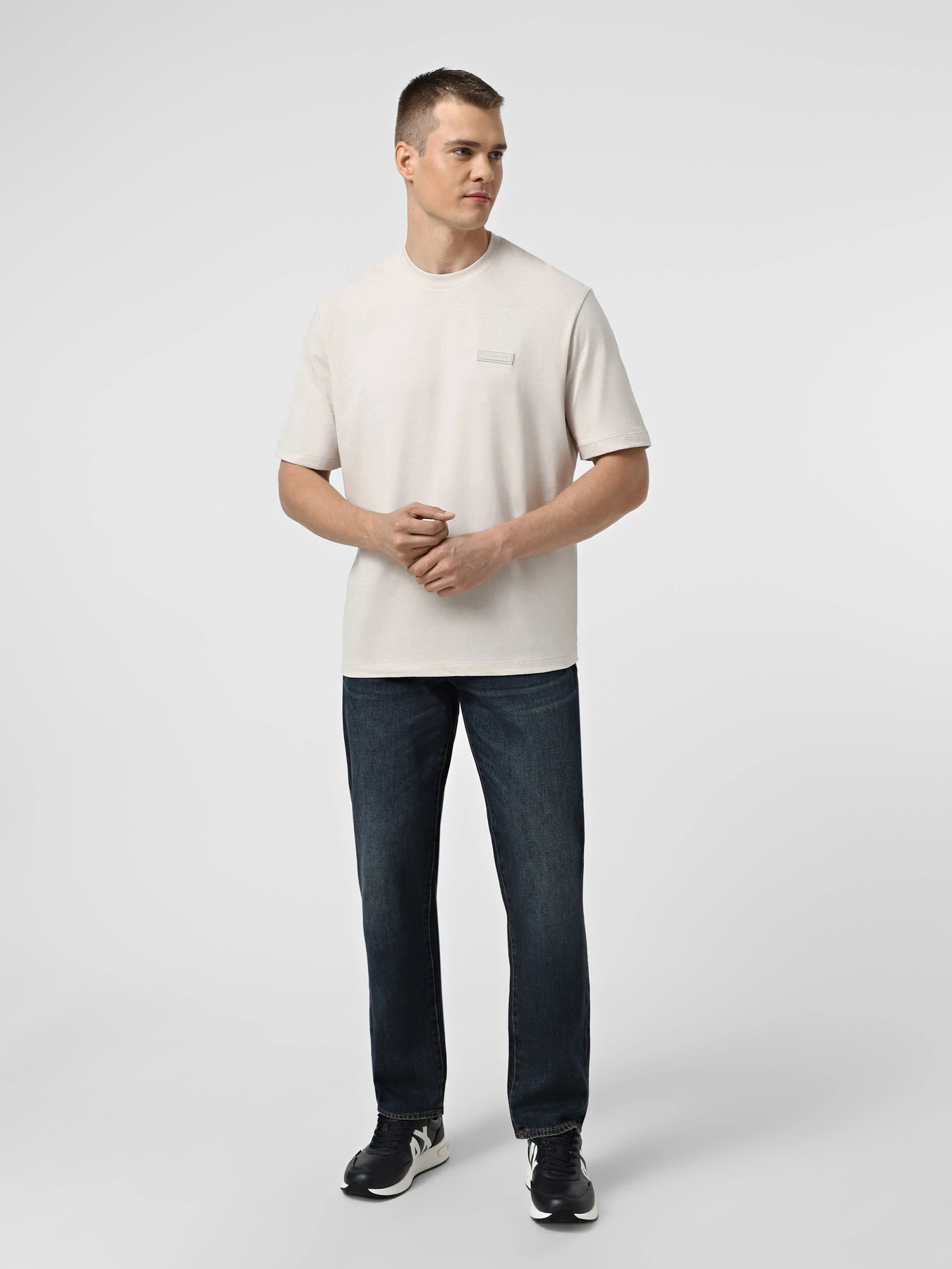 Джинси Armani Exchange модель XM000049-AF19774-MB001 Джинси Armani Exchange модель XM000049-AF19774-MB001 Фото