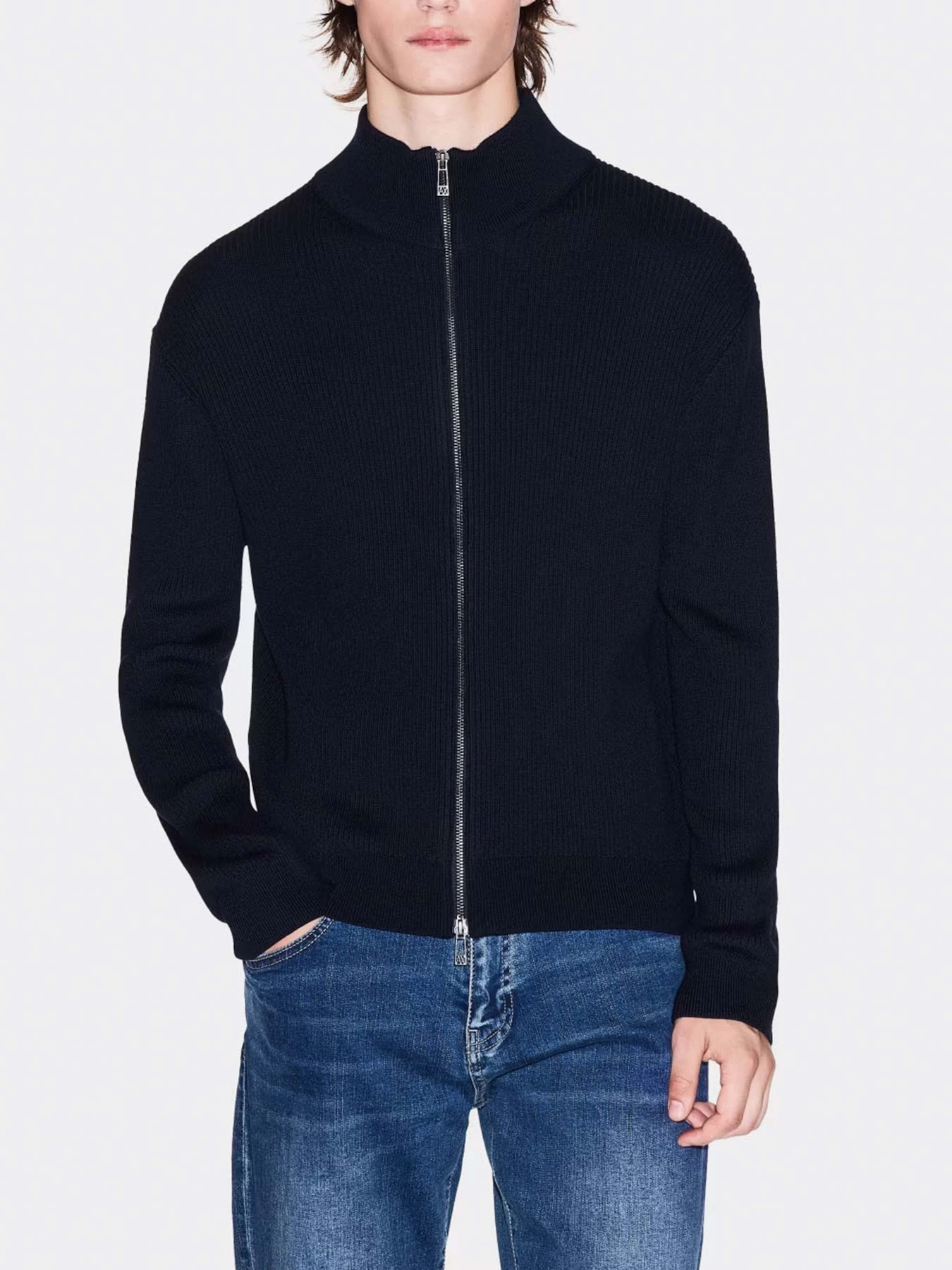 Свитры и кардиганы Armani Exchange модель XM000912-AF10348-UB101 Свитры и кардиганы Armani Exchange модель XM000912-AF10348-UB101 Фото