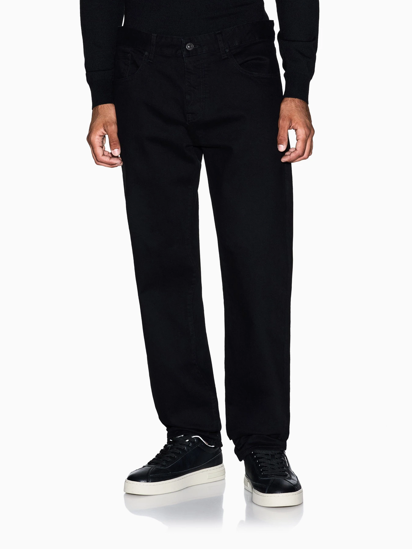 Джинсы Armani Exchange модель XM000069-AF18809-MC002 Джинсы Armani Exchange модель XM000069-AF18809-MC002 Фото