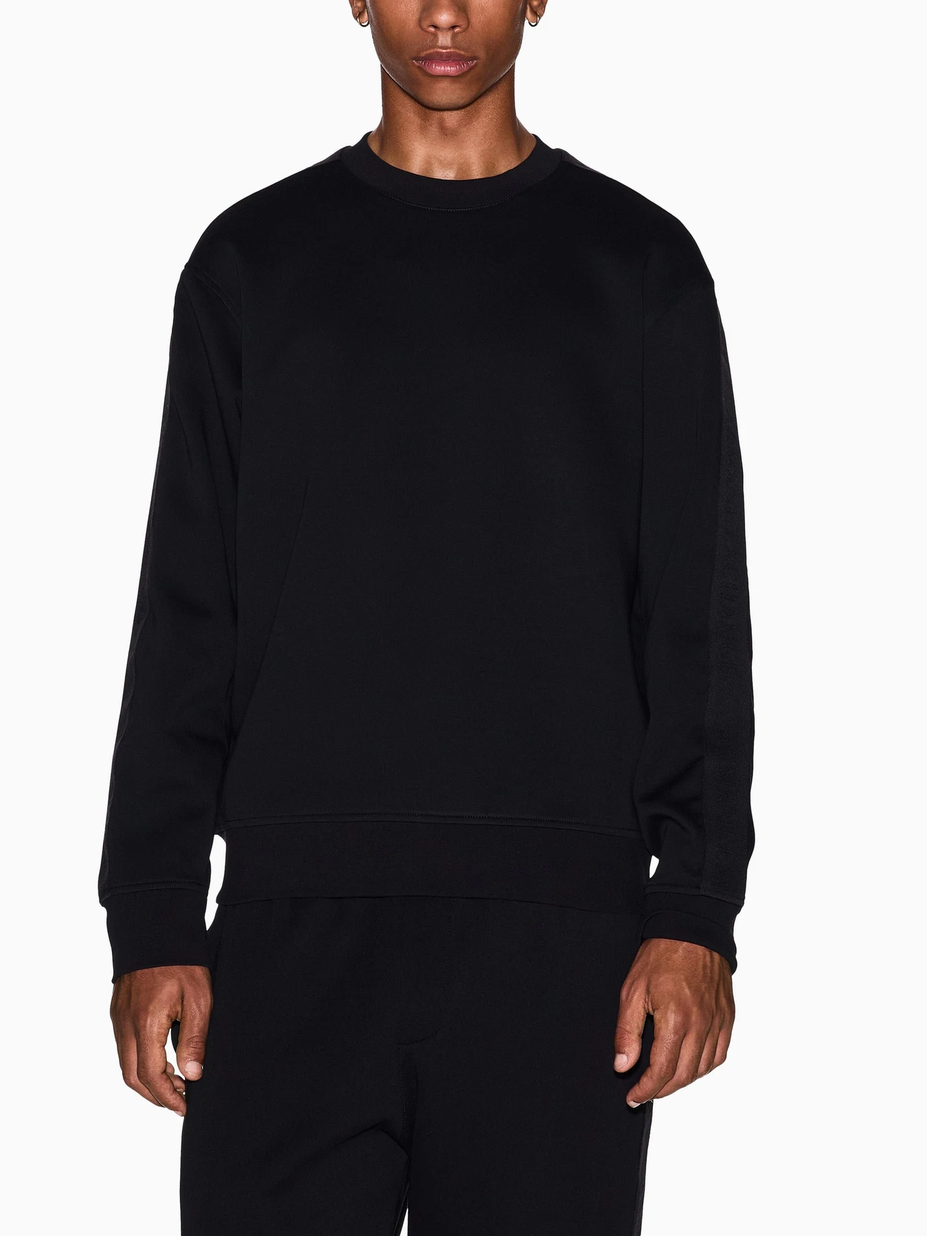 Худі та світшоти Armani Exchange модель XM001296-AF10818-UC001 Худі та світшоти Armani Exchange модель XM001296-AF10818-UC001 Фото