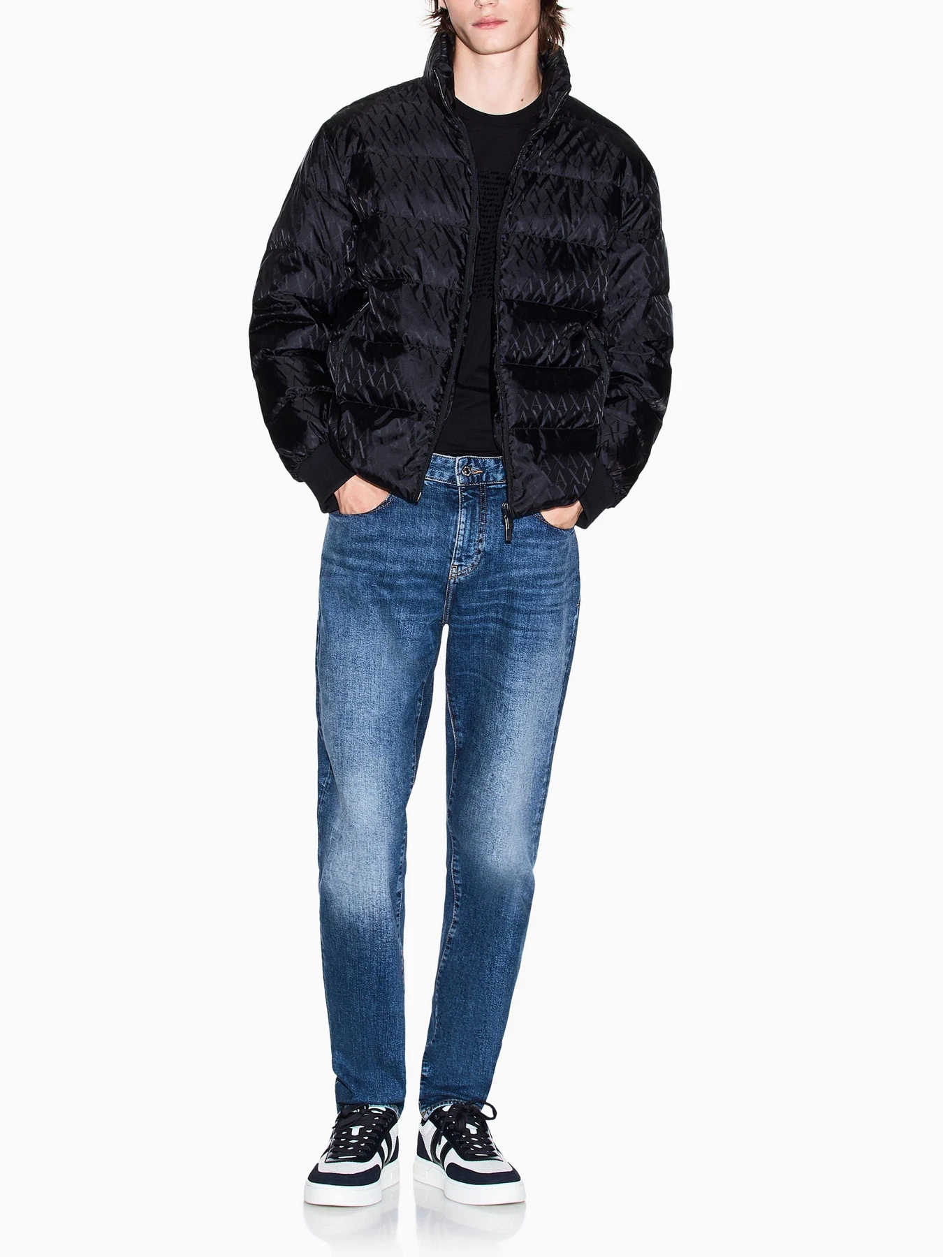 Куртки та дублянки Armani Exchange модель XM001580-AF16628-UC001 Куртки та дублянки Armani Exchange модель XM001580-AF16628-UC001 Фото