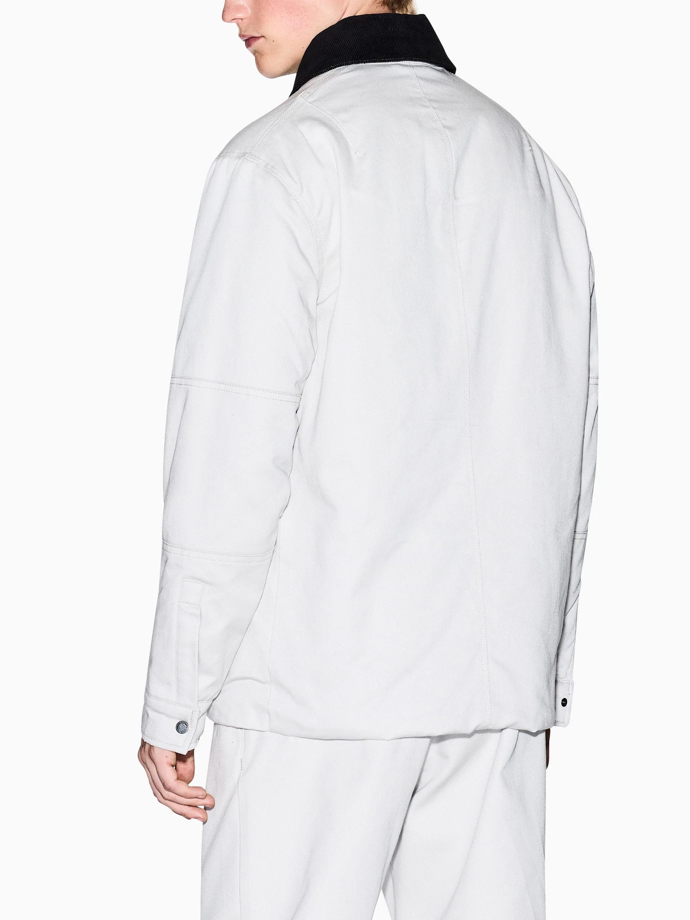 Куртки и дубленки Armani Exchange модель XM001864-AF16679-U1013 Куртки и дубленки Armani Exchange модель XM001864-AF16679-U1013 Фото