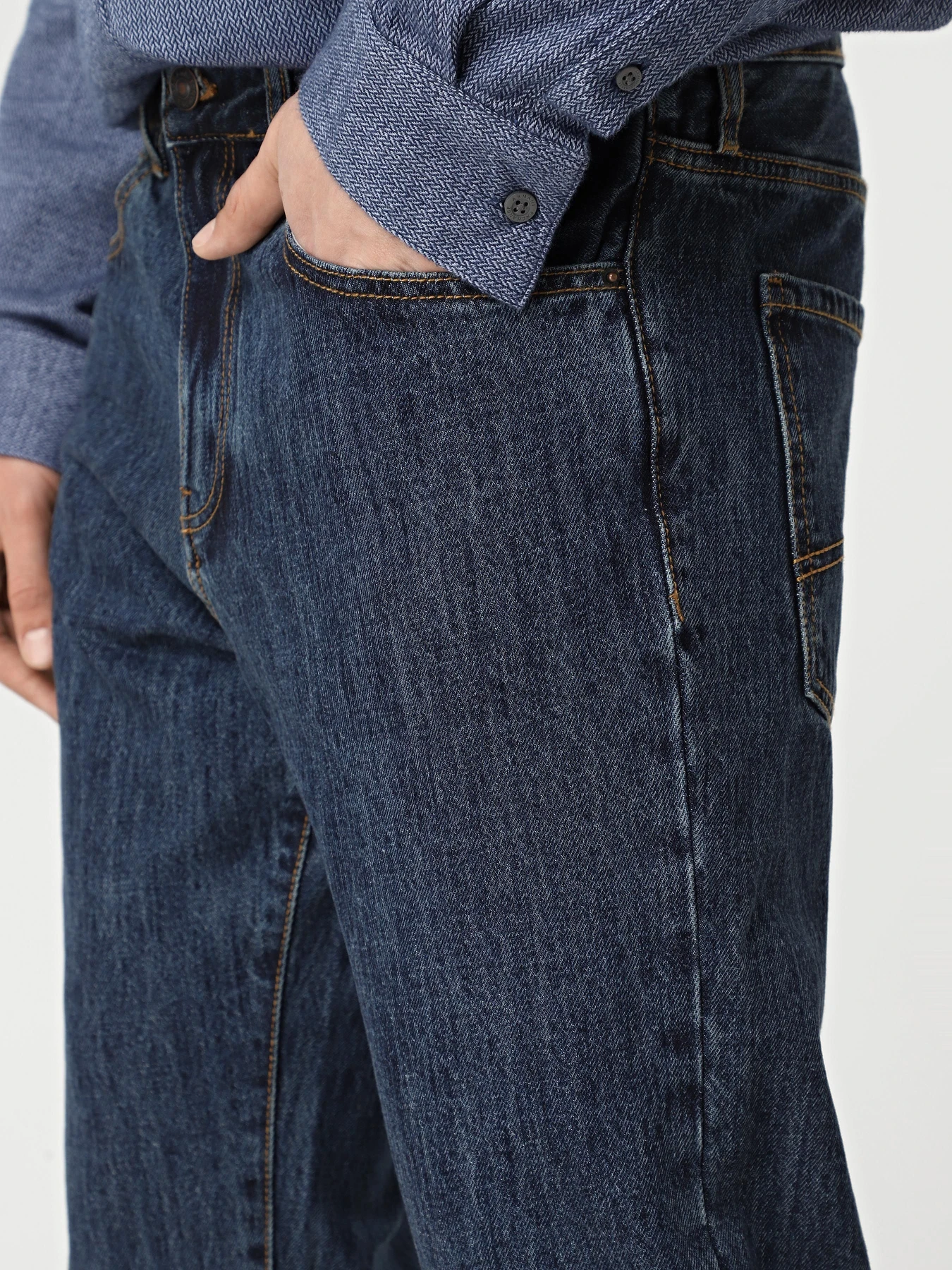 Джинси Armani Exchange модель XM000049-AF16986-MB010 Джинси Armani Exchange модель XM000049-AF16986-MB010 Фото