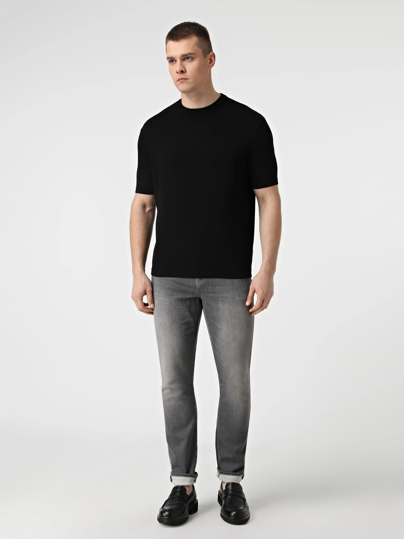 Джинсы Armani Exchange модель XM000070-AF14369-M8013 Джинсы Armani Exchange модель XM000070-AF14369-M8013 Фото