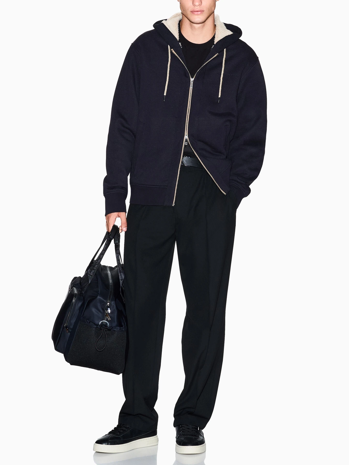 Худи и свитшоты Armani Exchange модель XM001026-AF16279-UB101 Фото