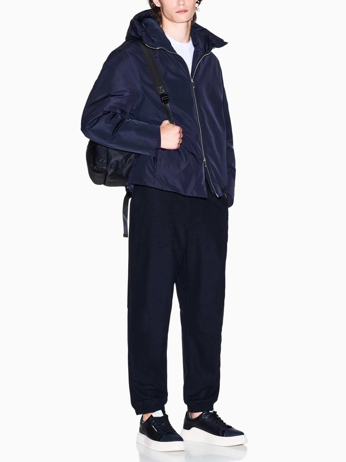 Куртки и дубленки Armani Exchange модель XM001133-AF16649-UB101 Куртки и дубленки Armani Exchange модель XM001133-AF16649-UB101 Фото