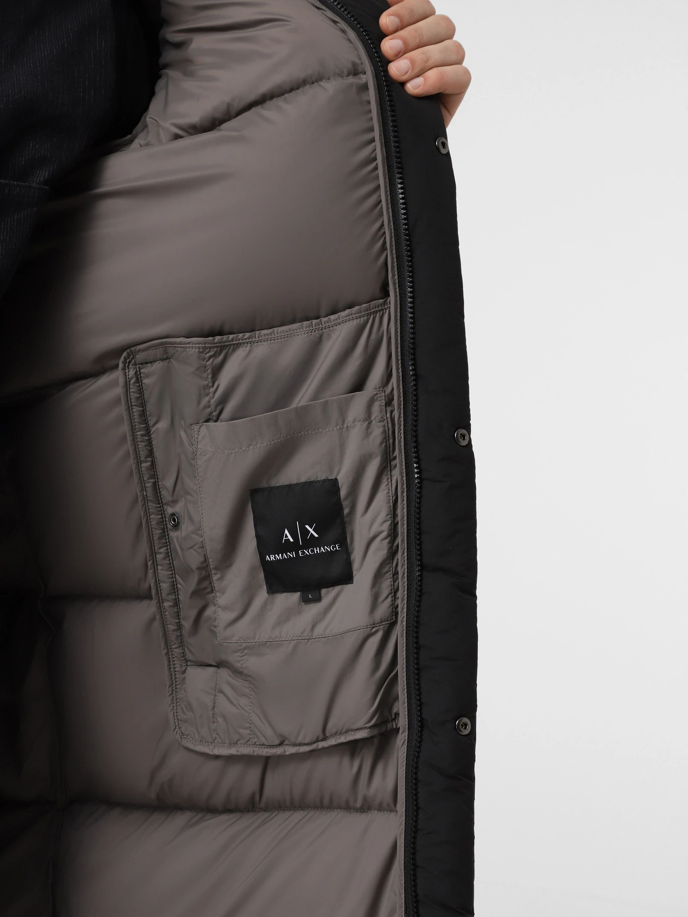 Куртки и дубленки Armani Exchange модель XM001846-AF16340-UC001 Куртки и дубленки Armani Exchange модель XM001846-AF16340-UC001 Фото