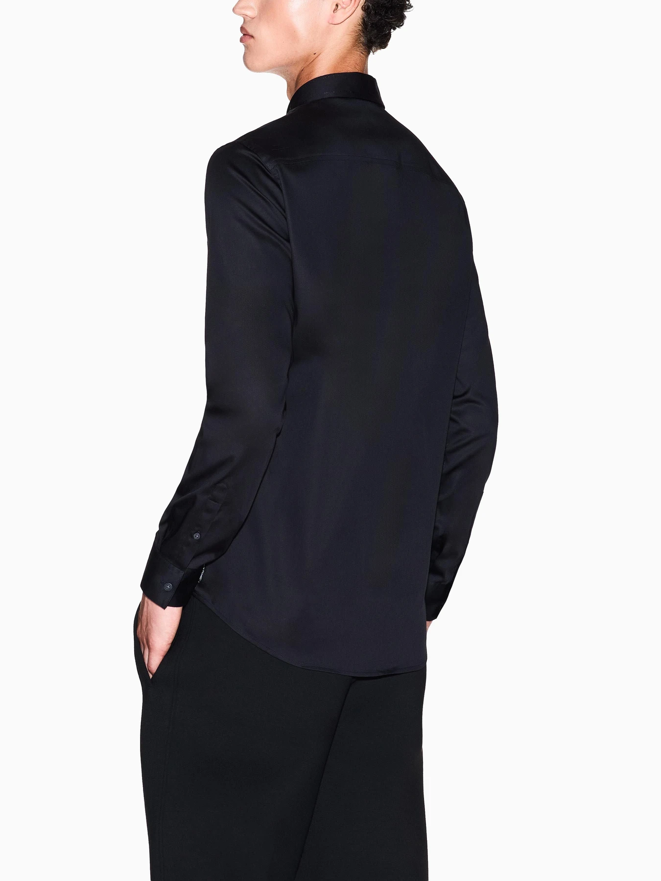 Сорочки Armani Exchange модель XM001867-AF10192-UC001 Фото