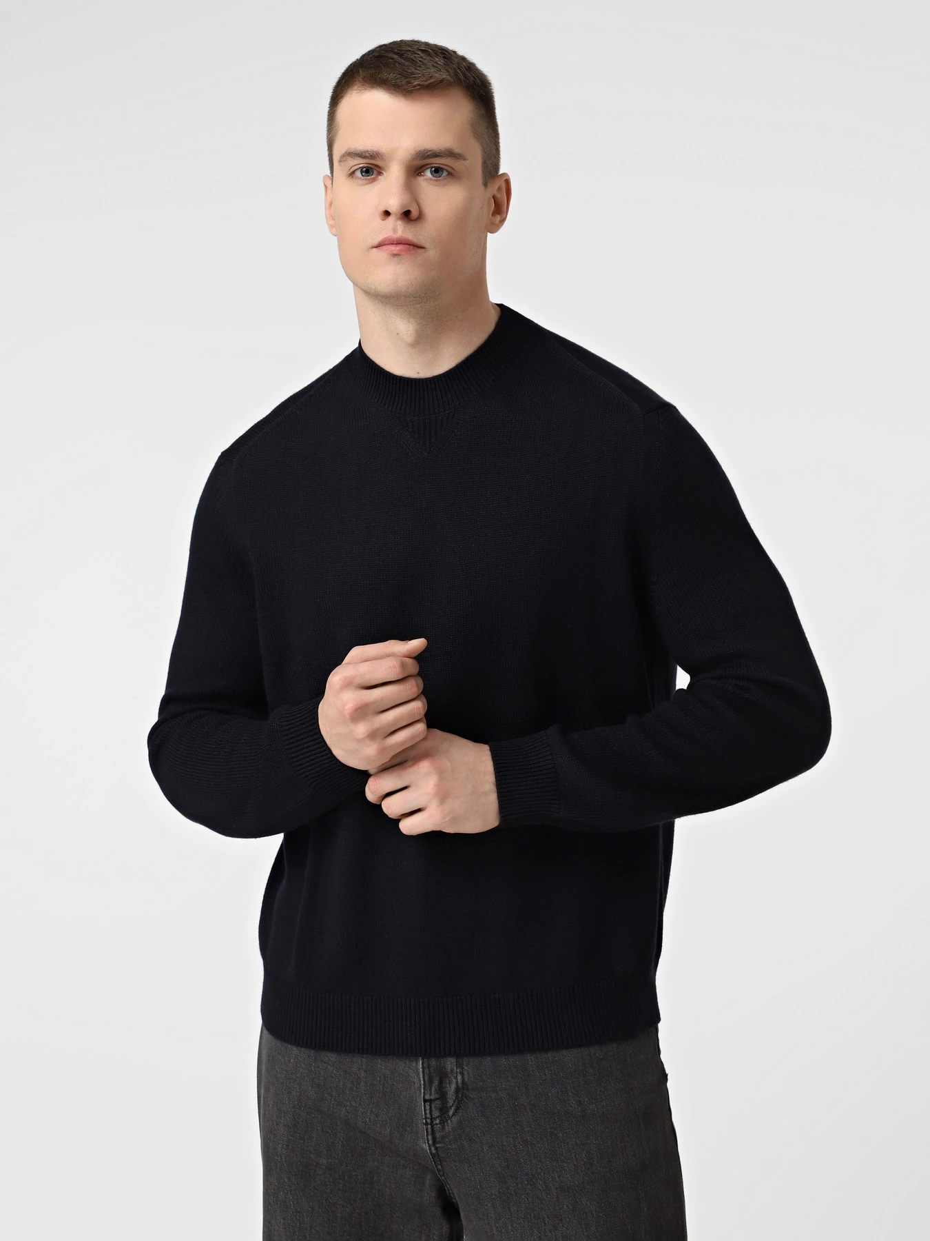 Свитры и кардиганы Armani Exchange модель XM001916-AF14008-UB101 Свитры и кардиганы Armani Exchange модель XM001916-AF14008-UB101 Фото
