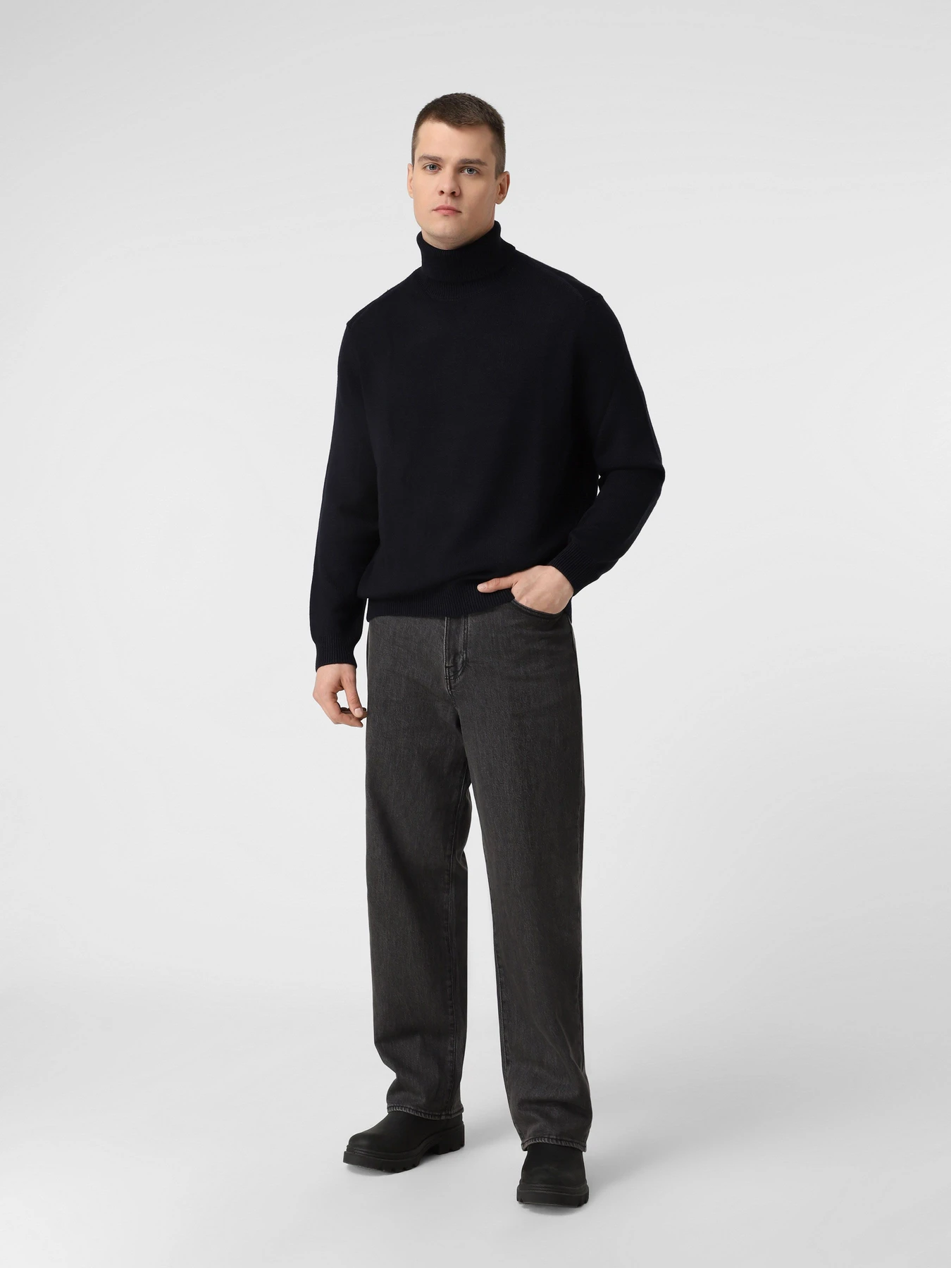 Светри та кардигани Armani Exchange модель XM001917-AF14008-UB101 Светри та кардигани Armani Exchange модель XM001917-AF14008-UB101 Фото