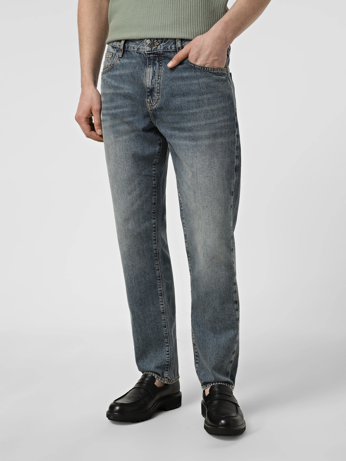 Джинсы Armani Exchange модель XM000069-AF24441-MB001 Джинсы Armani Exchange модель XM000069-AF24441-MB001 Фото